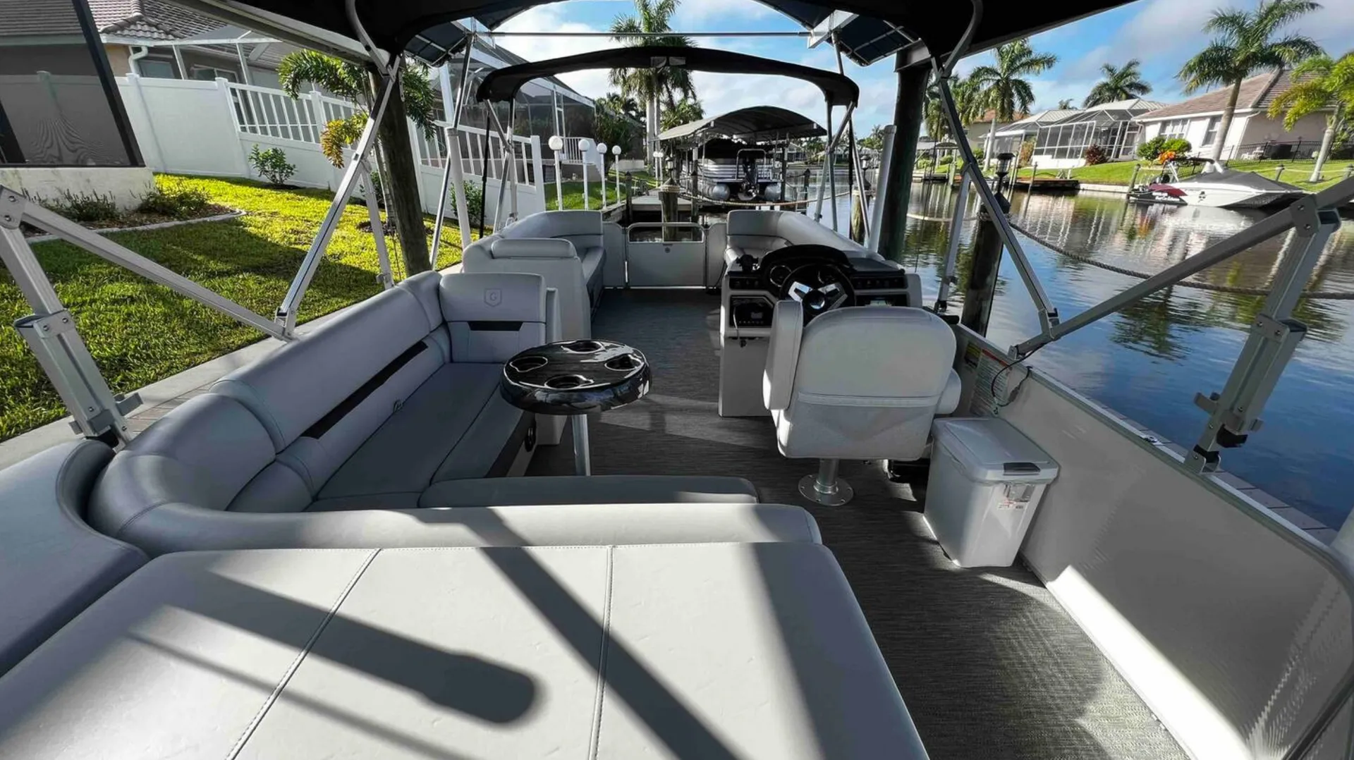 *ONLY AVAILABLE WHEN RENTING AIRBNB* - Explore on Our Tritoon!