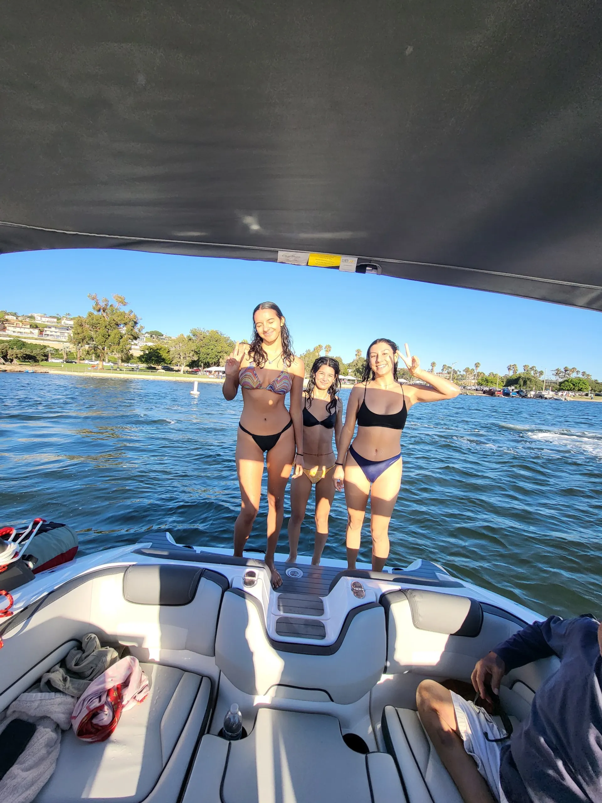 2022 jet boat, very clean easy to drive upgraded sound.