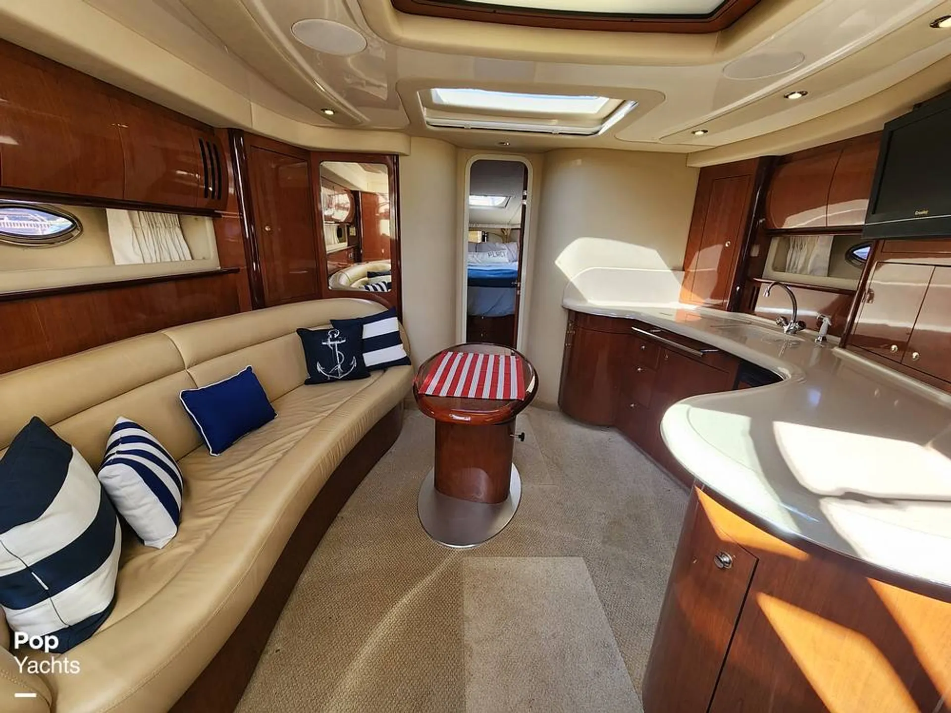 Sea Ray Boats 420 Sundancer in Stock Island, FL — photo 7