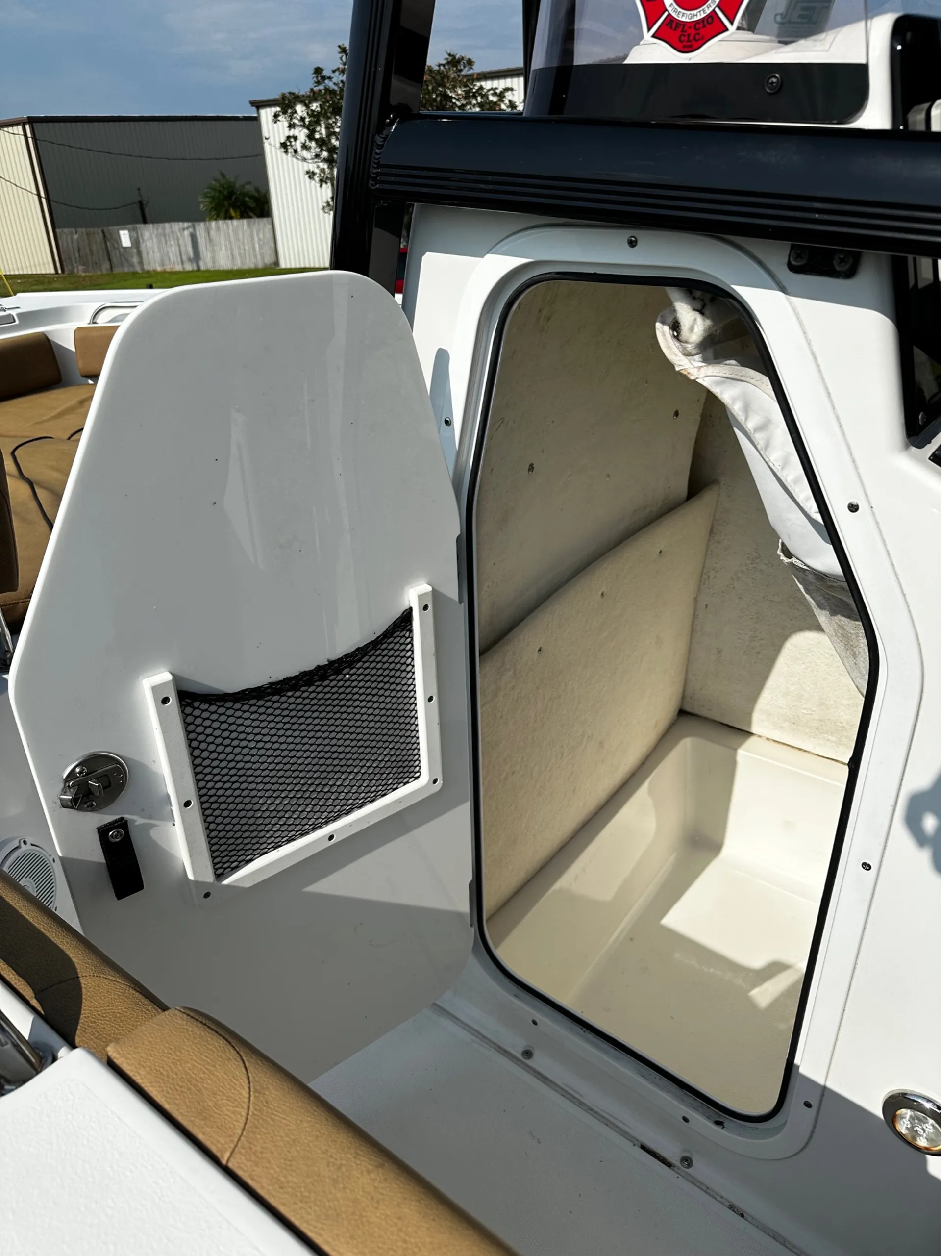 Delivery Available-2021 SEA HUNT ULTRA 234  Amazing Boat & Family Fun!