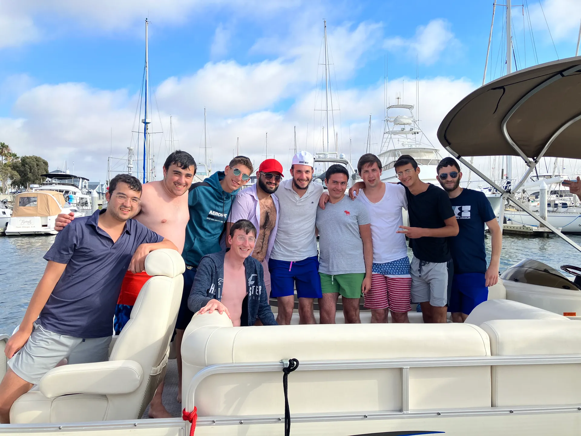 Luxurious Pontoon W/Mega Audio/ Licensed Port of San Diego Charter 