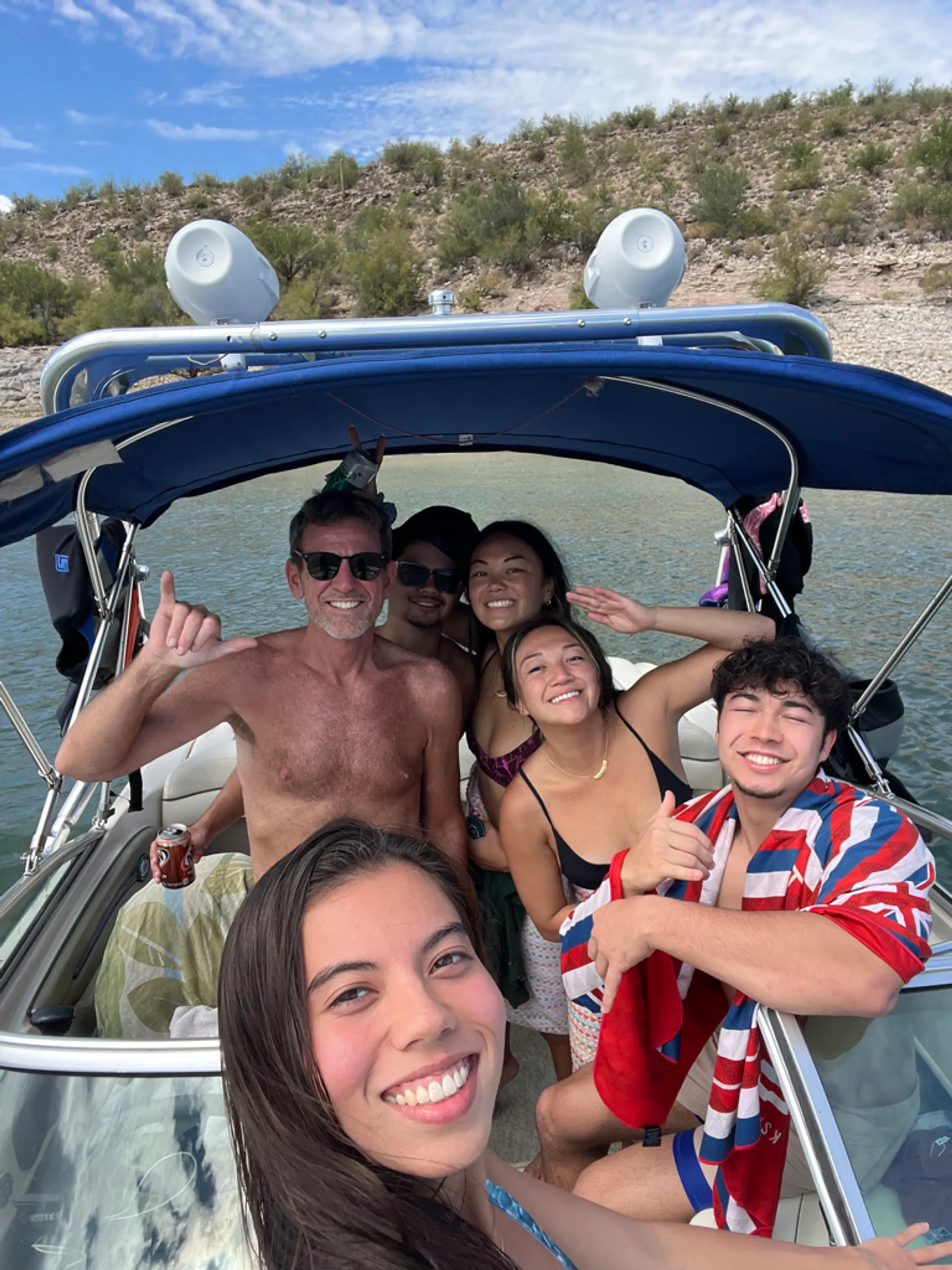 21 Foot Sea Ray 200 Sport