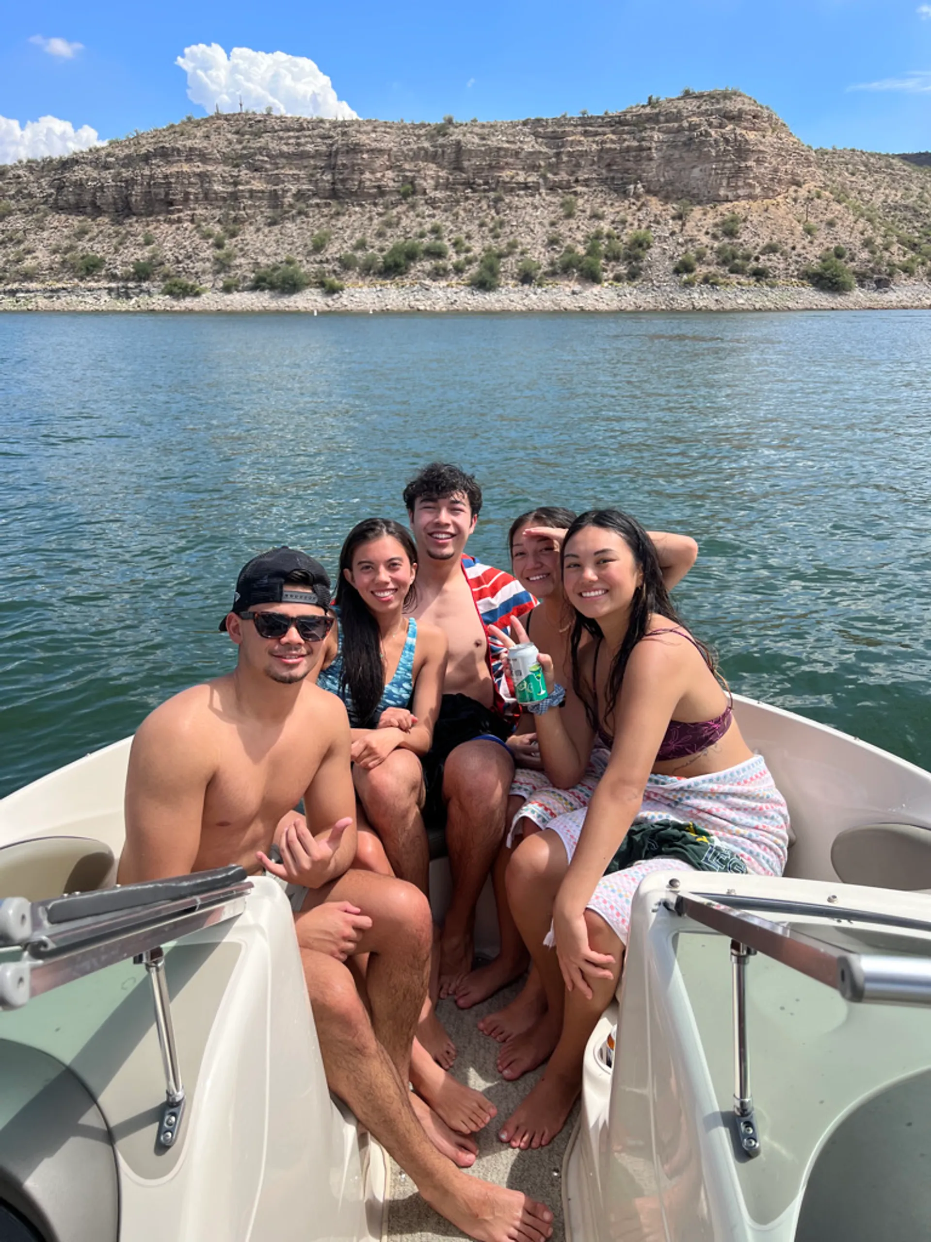 21 Foot Sea Ray 200 Sport