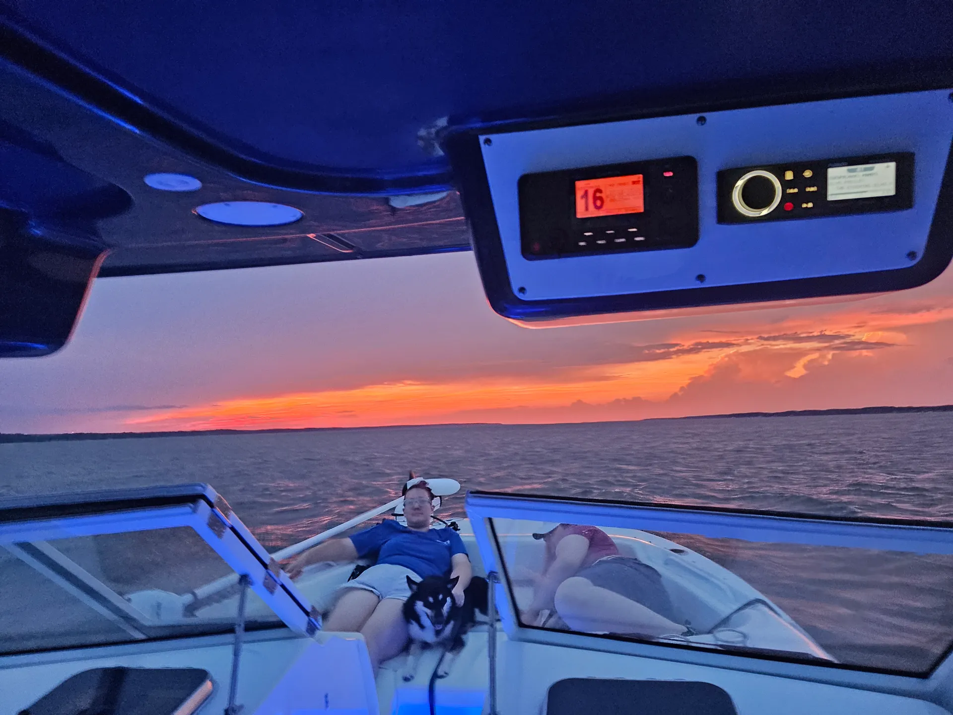 Brooksy – 28' Luxury Dual Console for Fishing, Cruises & Sandbar Adven