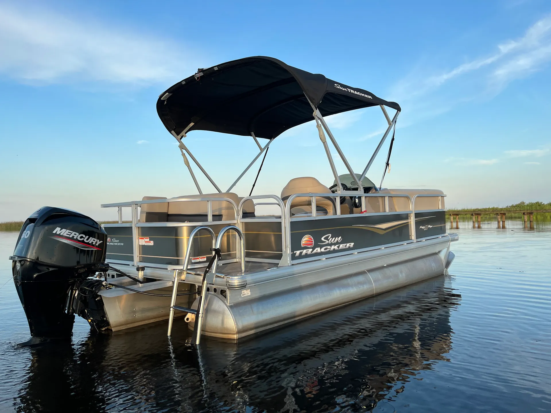 SUN TRACKER PARTY BARGE 18 DLX in Kissimmee, FL — photo 5