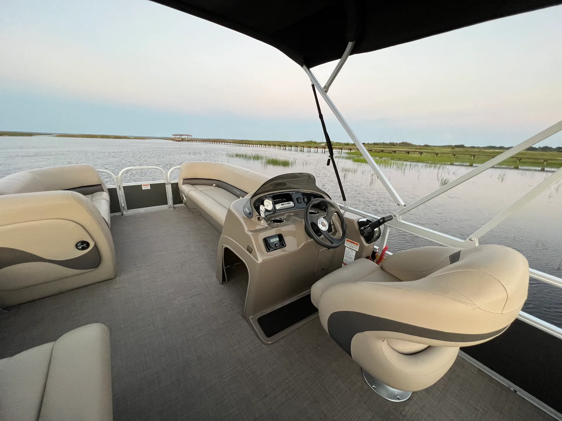 SUN TRACKER PARTY BARGE 18 DLX in Kissimmee, FL — photo 6