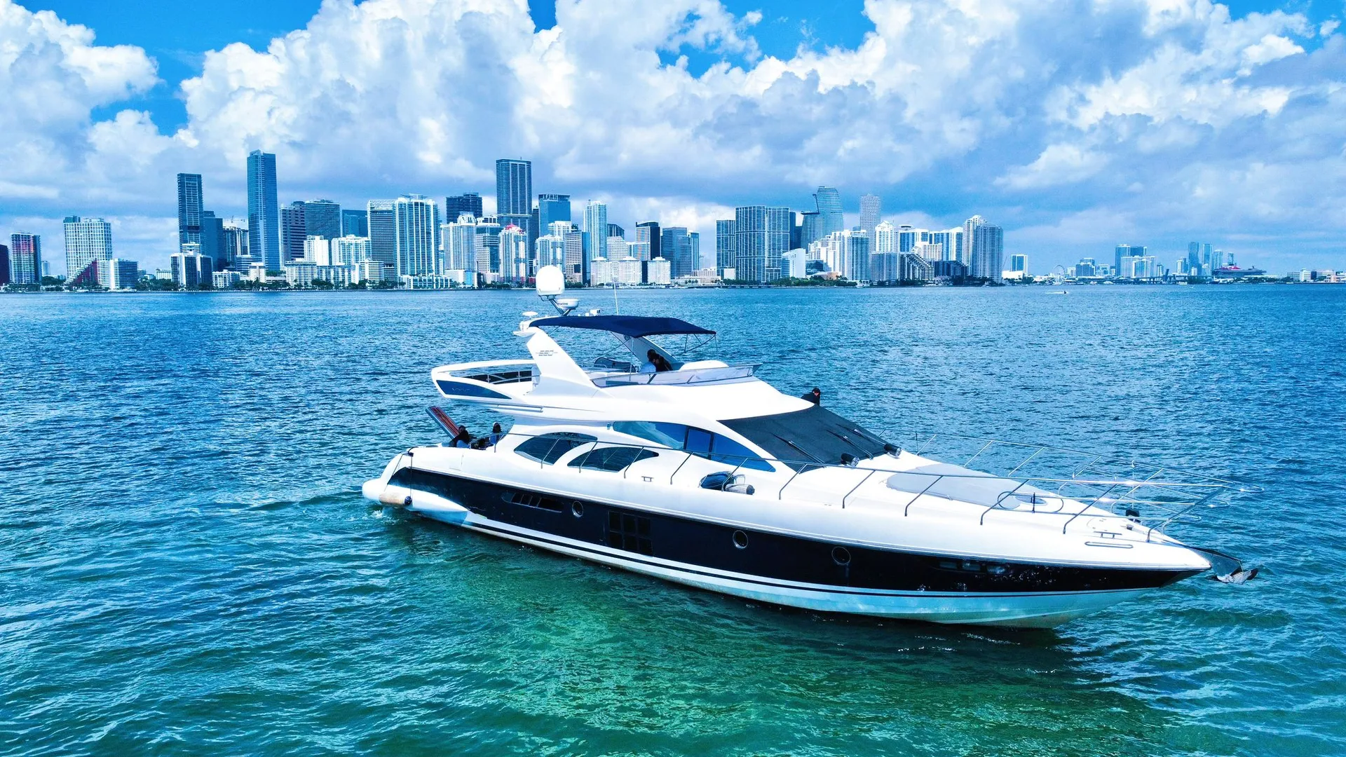 💥2 FREE JET SKIS 💥- Luxury 70FT Azimut  in Miami Best Price Warranty