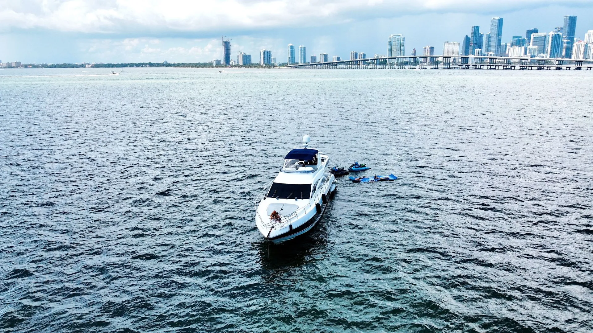 💥2 FREE JET SKIS 💥- Luxury 70FT Azimut  in Miami Best Price Warranty