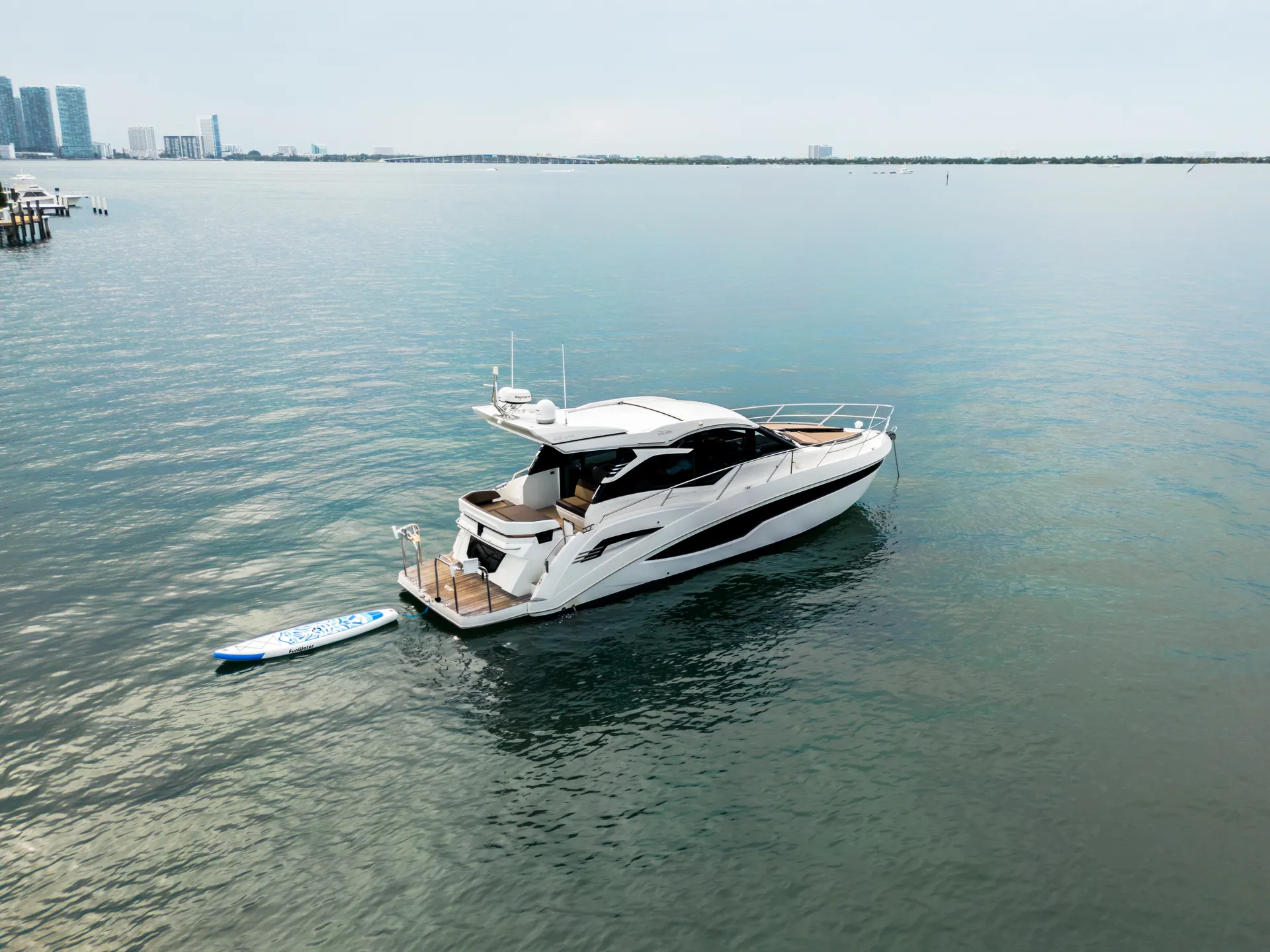 Galeon 425 HTS in Miami, FL — photo 2