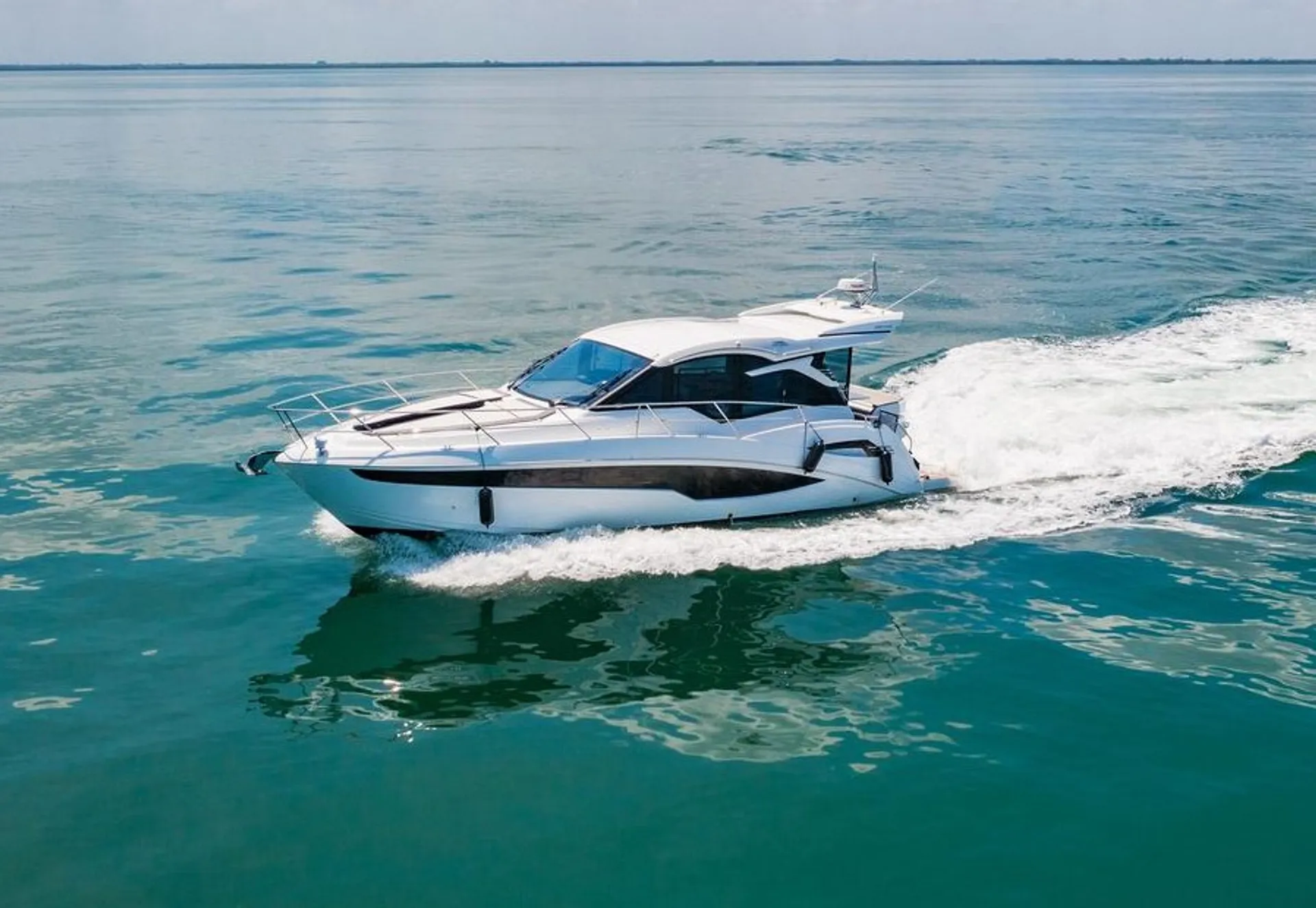 Galeon 425 HTS in Miami, FL — photo 4