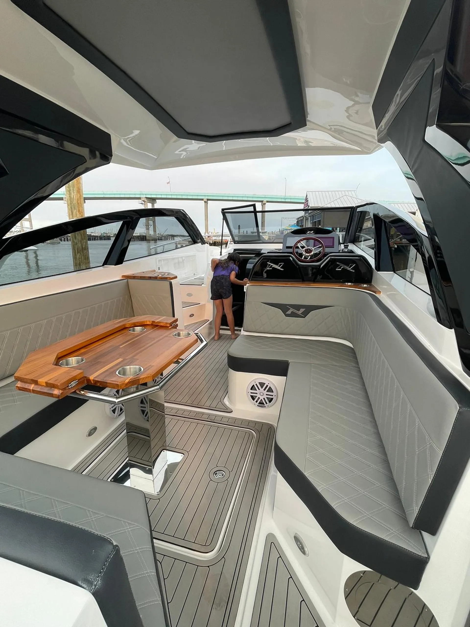 NX 360 Cruising Yacht