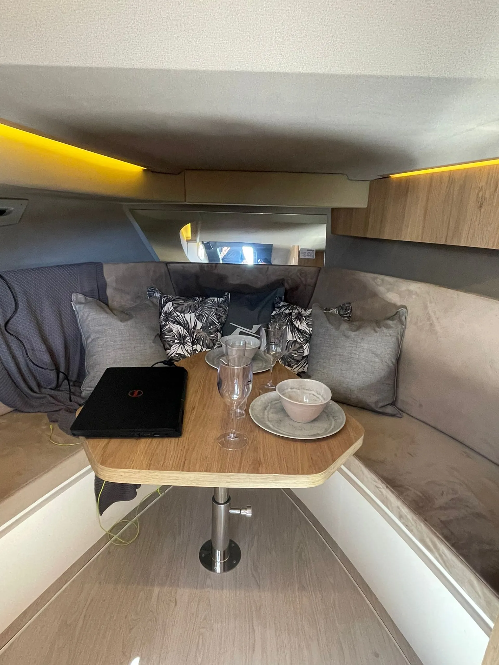 NX 360 Cruising Yacht