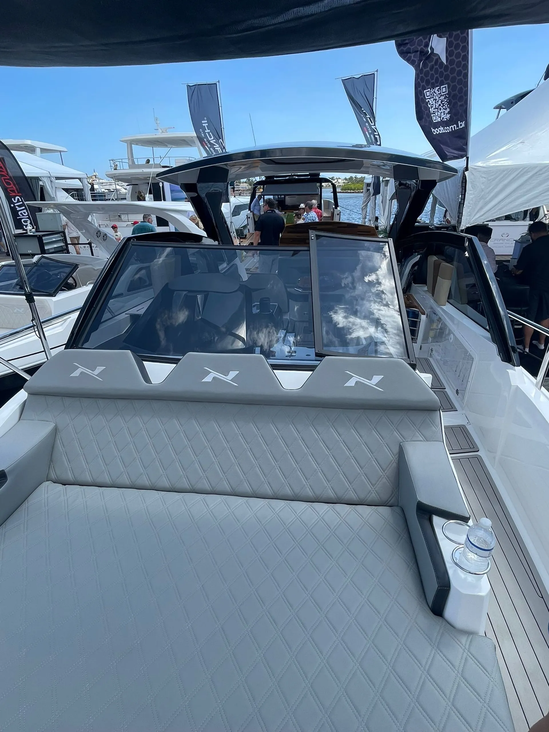 NX 360 Cruising Yacht