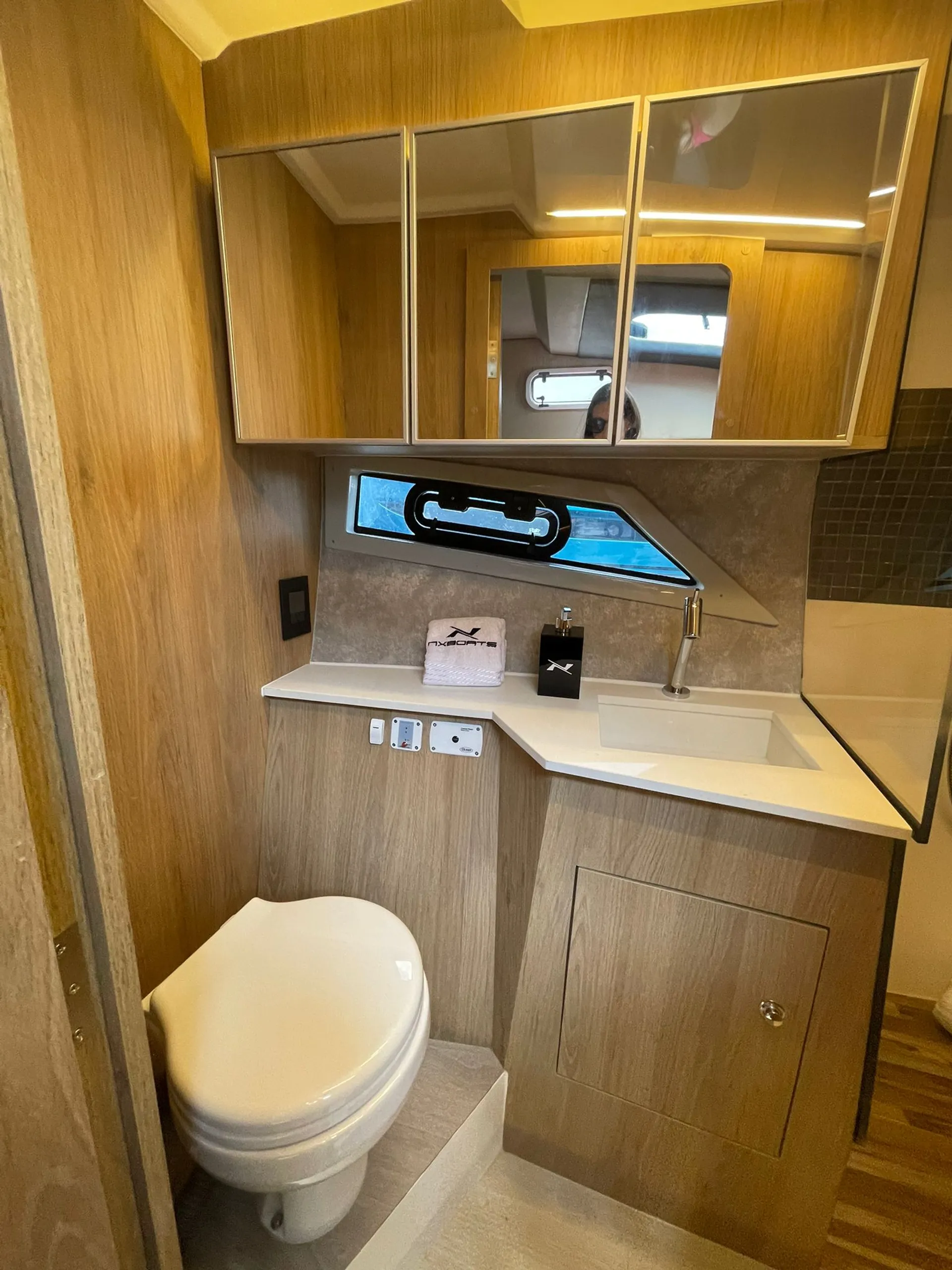 NX 360 Cruising Yacht