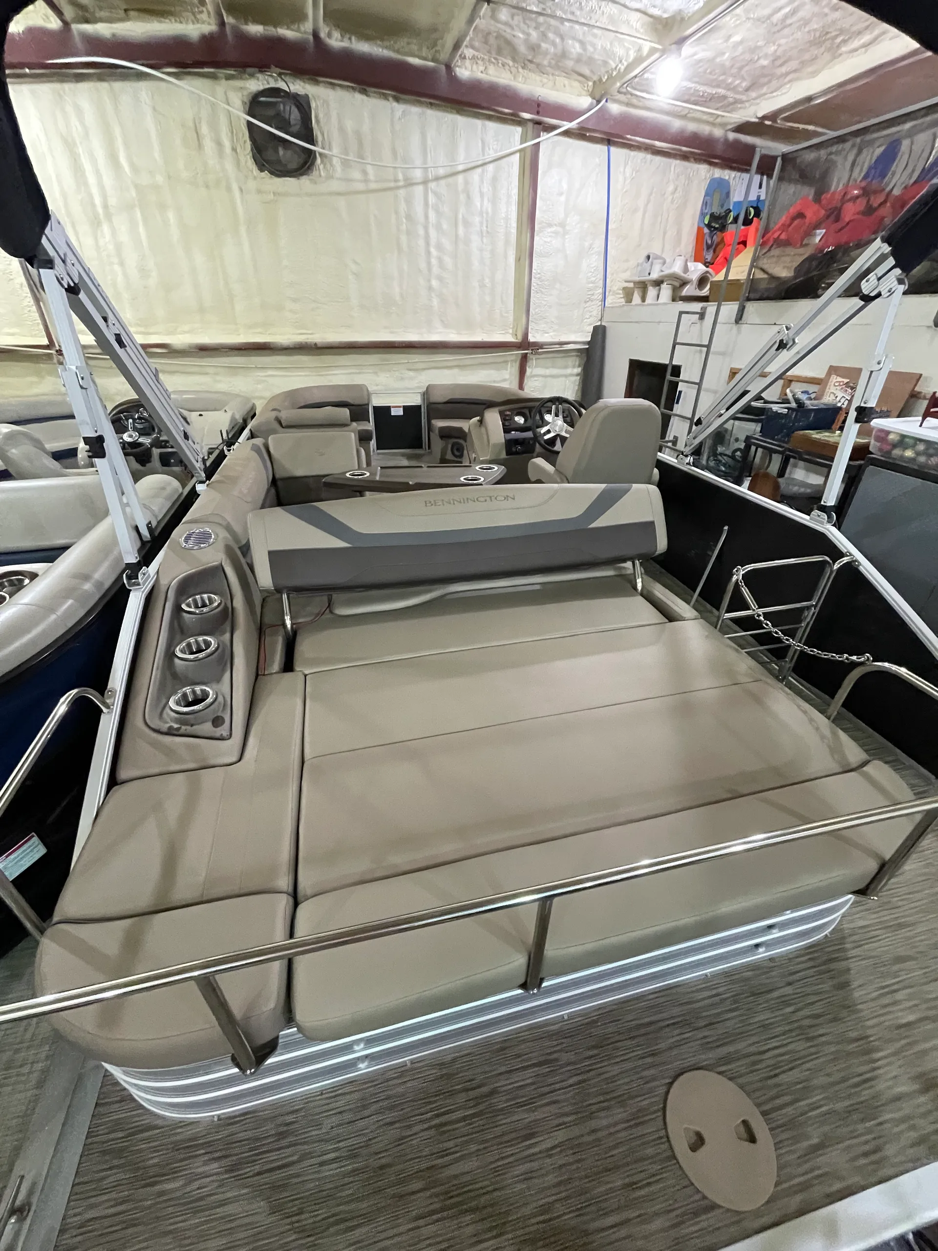 150hp Bennington Lounger For 12 w/ Spacious Platform Bed in the Back!