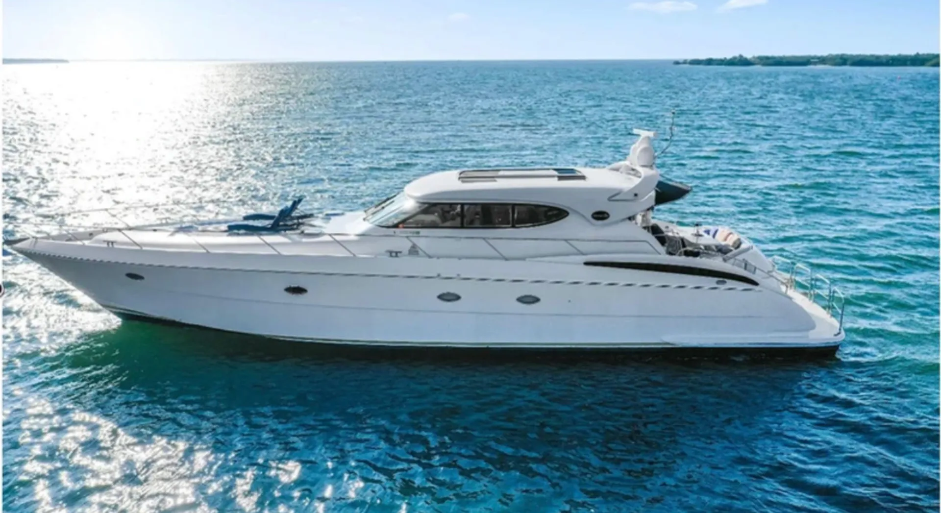 Custom ONE OF A KIND Motor Yacht Clean Fast and Fun’