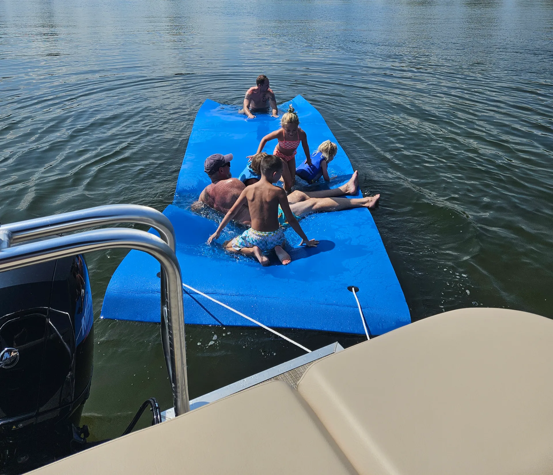  BEAUTIFUL Tritoon Party Boat 