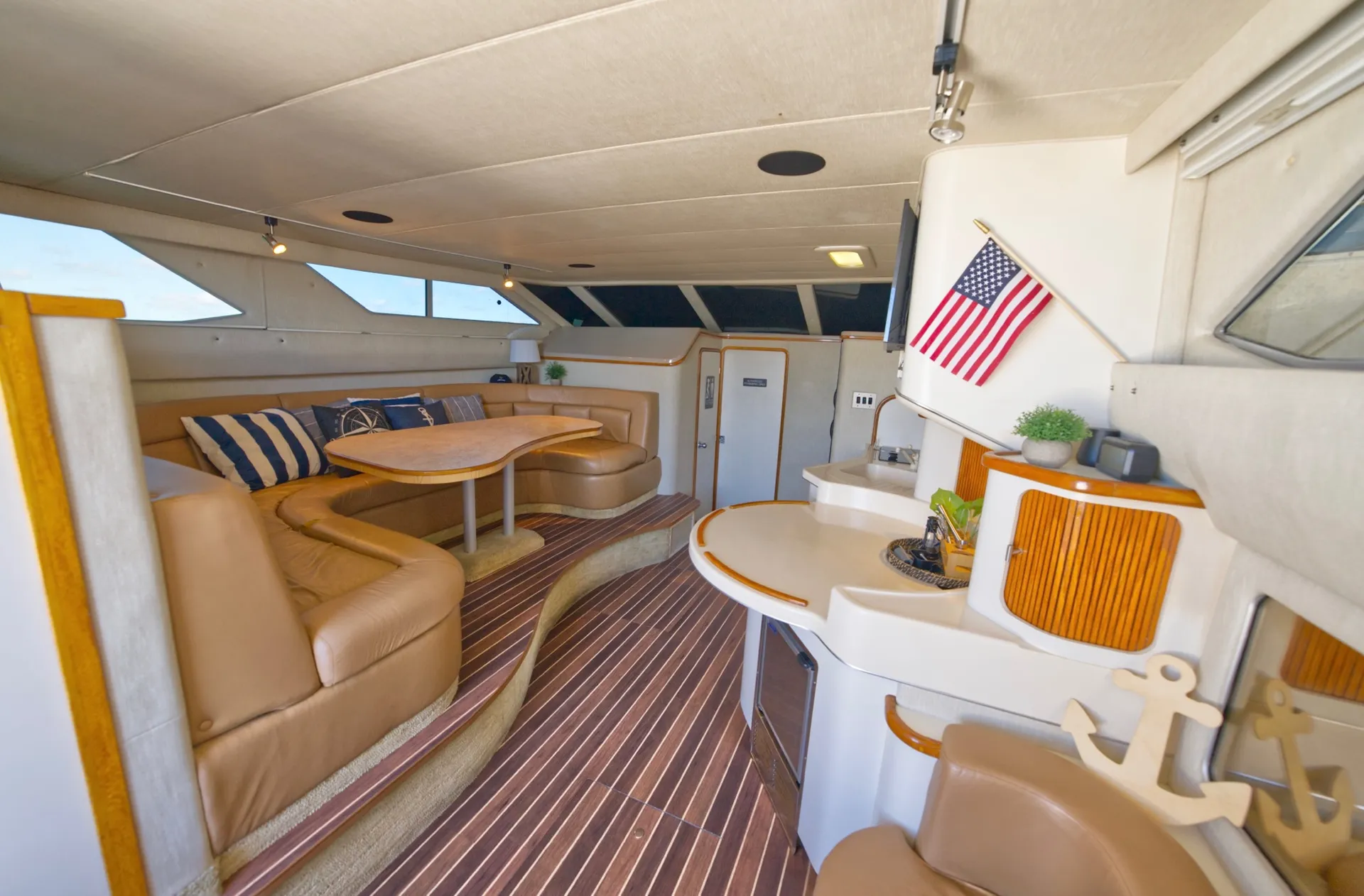 FREE HOUR ! 50' SEA RAY YACHT RENTAL, MIAMI FL (NO HIDDEN FEES) 