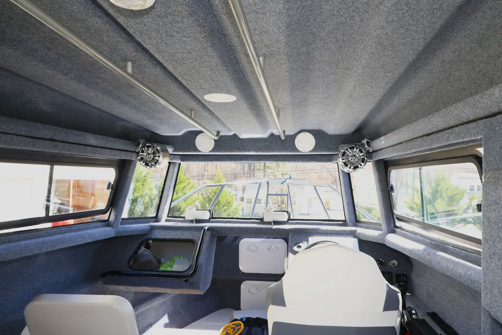 AluminusRay 25XL Sport in Arlington, VA — photo 10