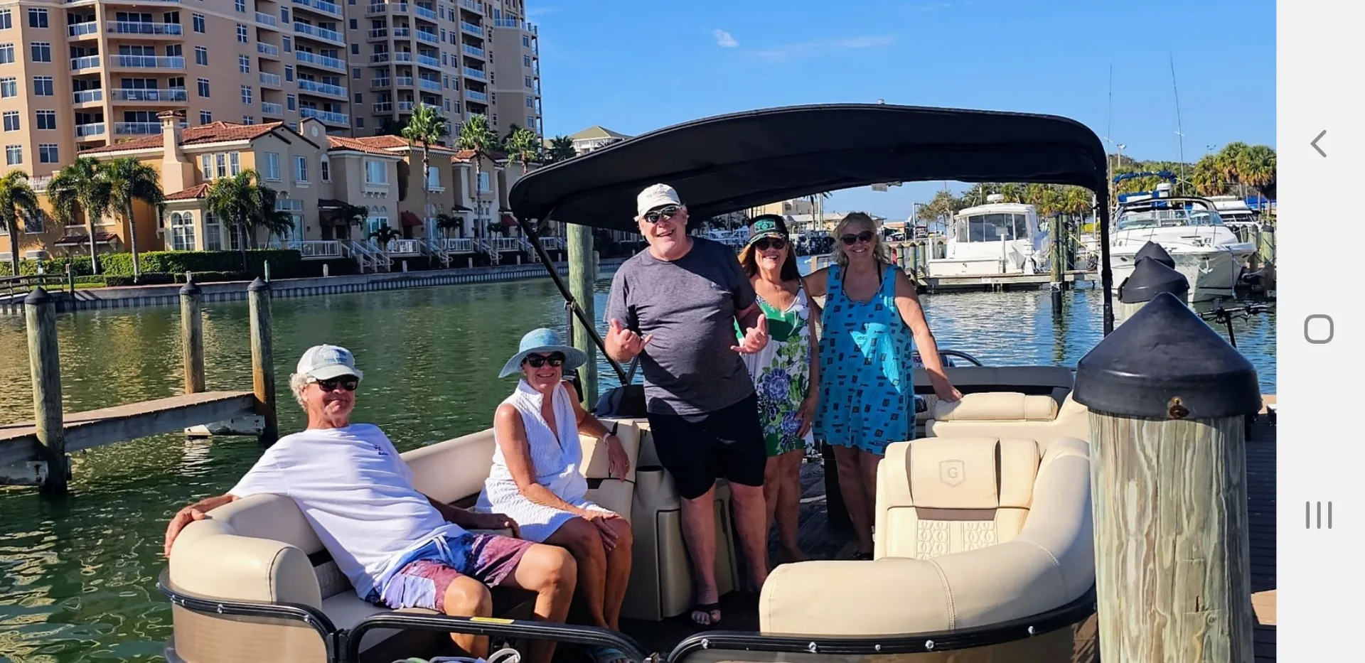 Newer 22 foot luxury pontoon 