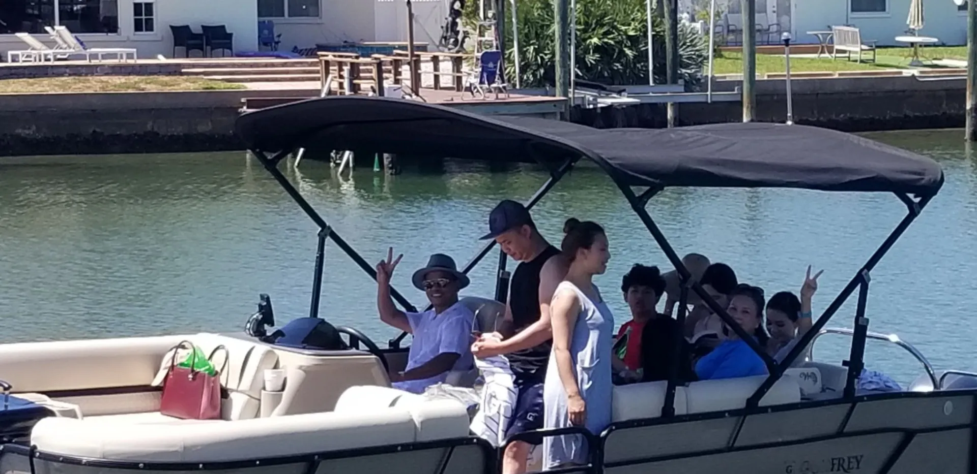 Newer 22 foot luxury pontoon 