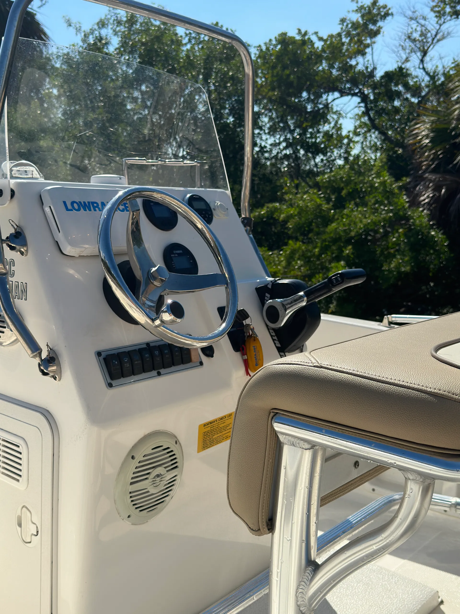 2019 Key West - Like New, we deliver! Dialed in for fishing