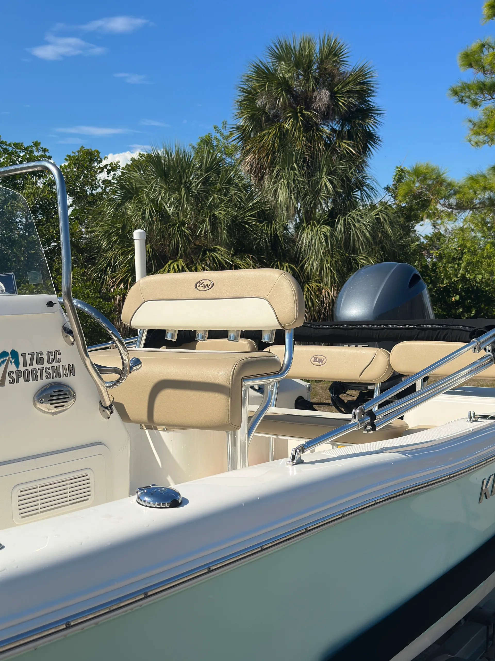 2019 Key West - Like New, we deliver! Dialed in for fishing
