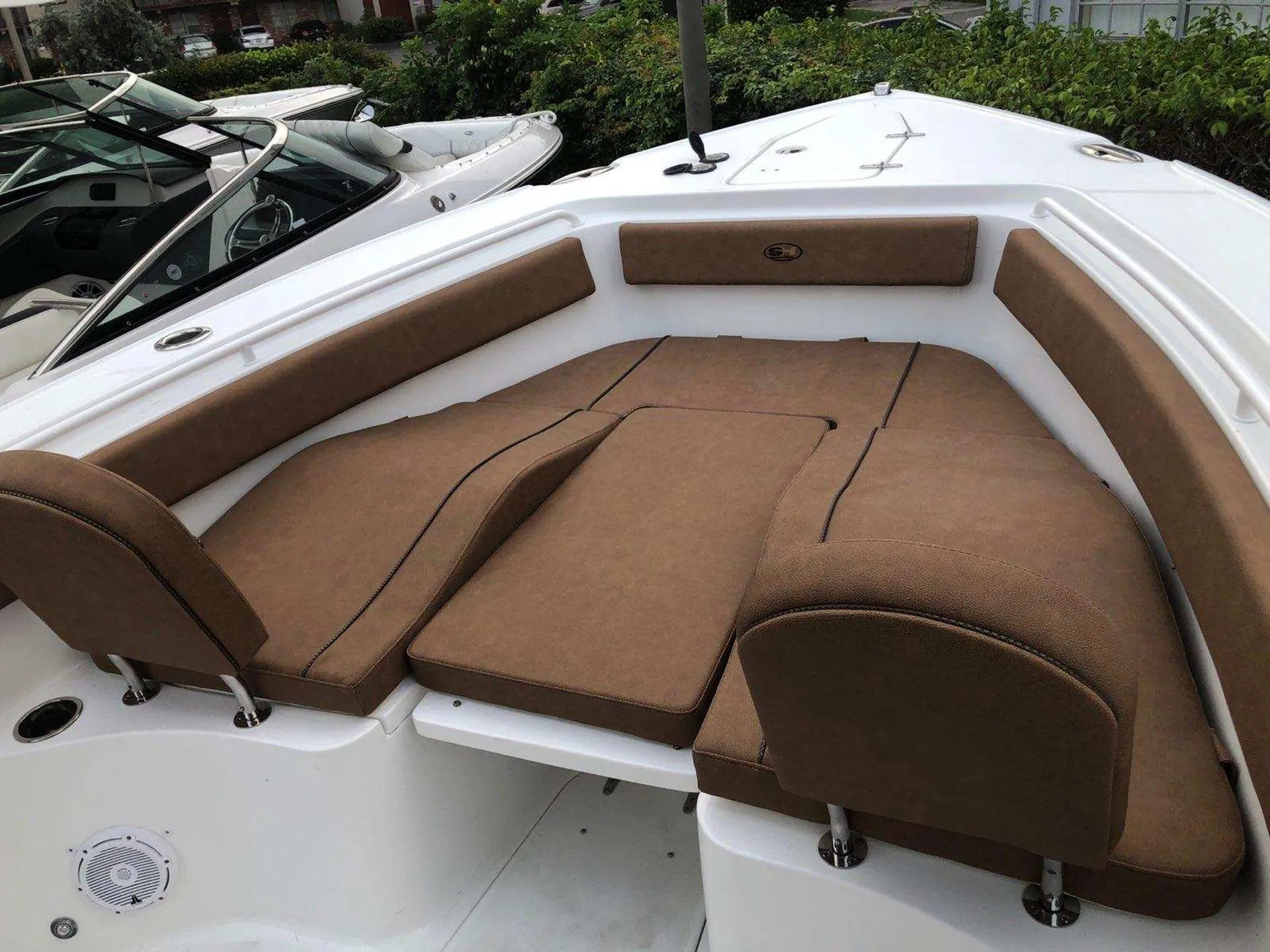 Yacht Like Luxury Minutes From Everything!