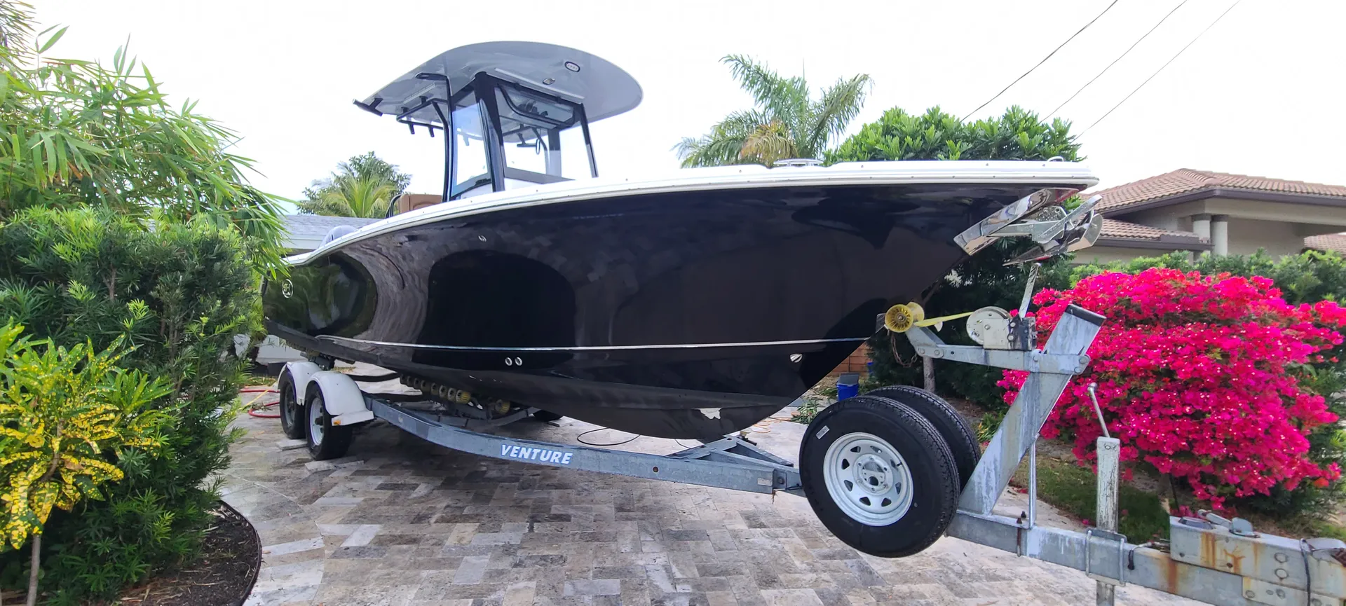 Yacht Like Luxury Minutes From Everything!