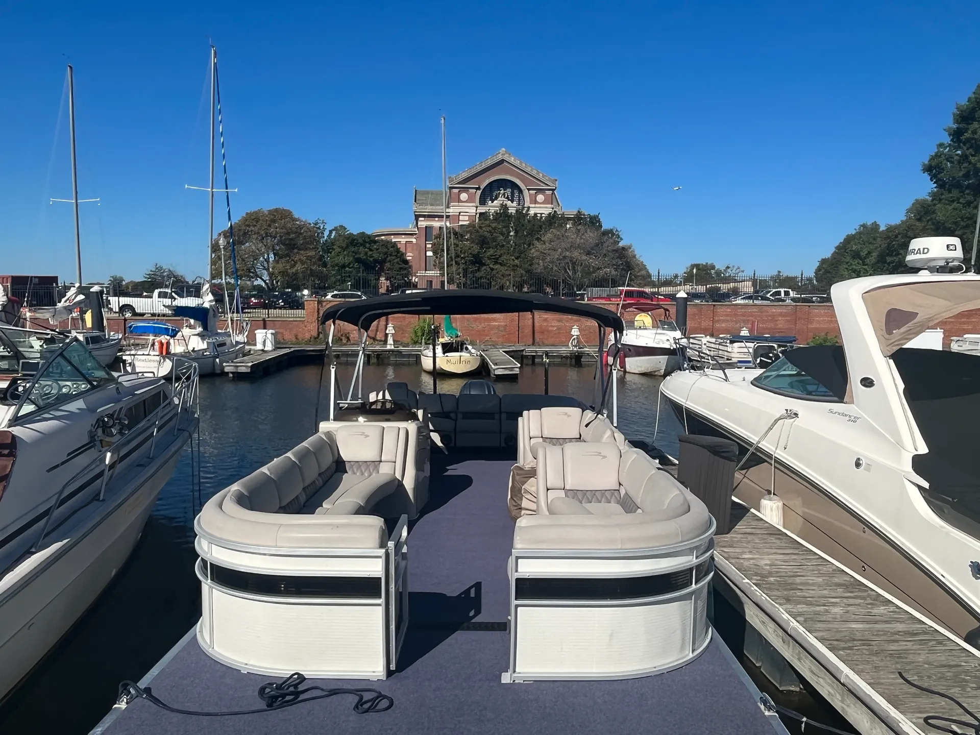 The Largest Bennington Pontoon! 🛥️