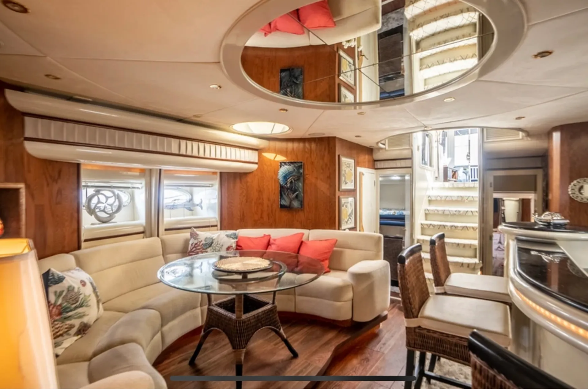 Custom ONE OF A KIND Motor Yacht Clean Fast and Fun’