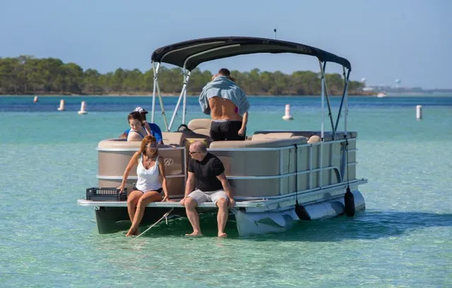 Rent a Bentley pontoon in Fort Walton Beach, FL near me