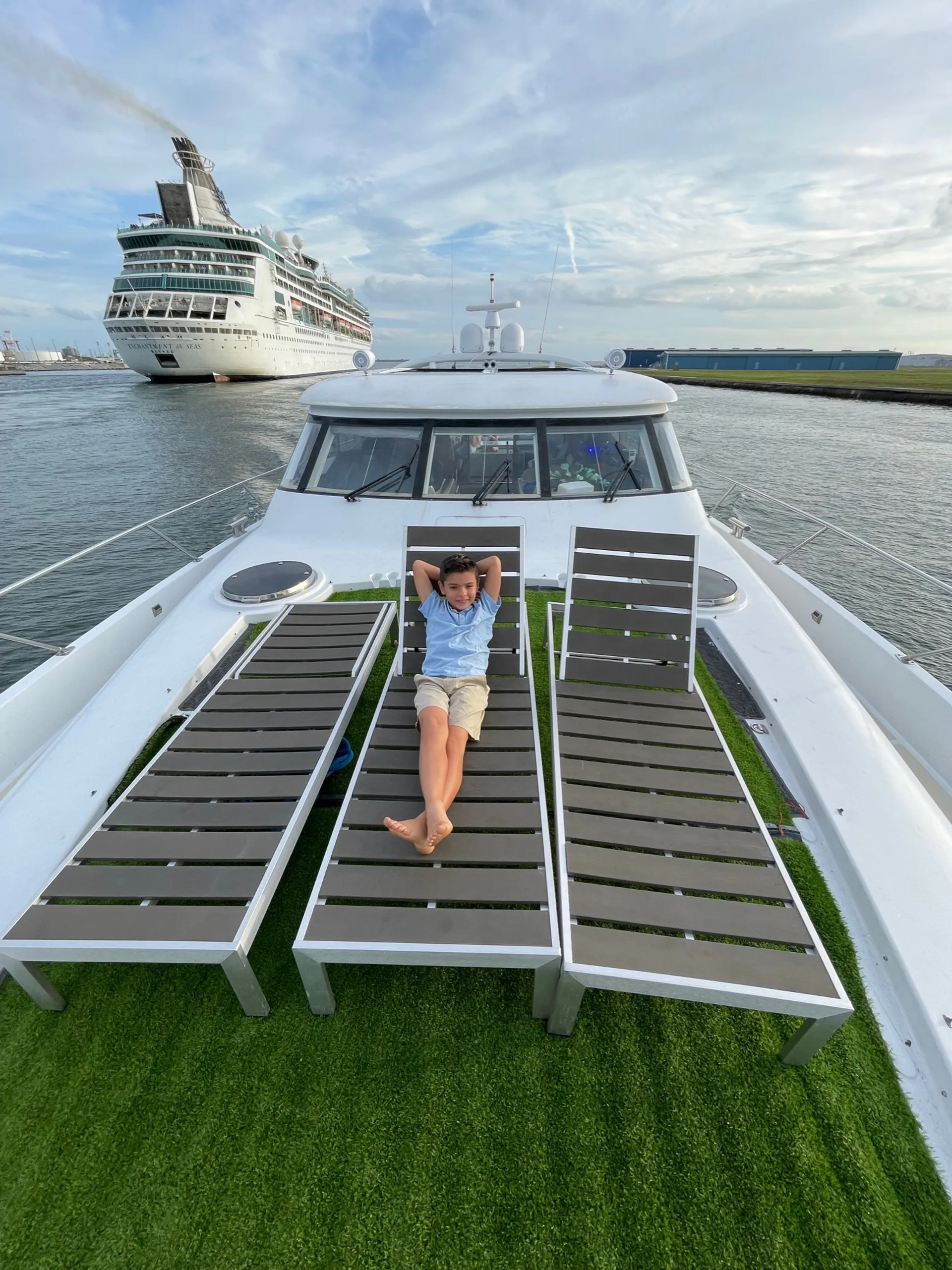 Custom ONE OF A KIND Motor Yacht Clean Fast and Fun’