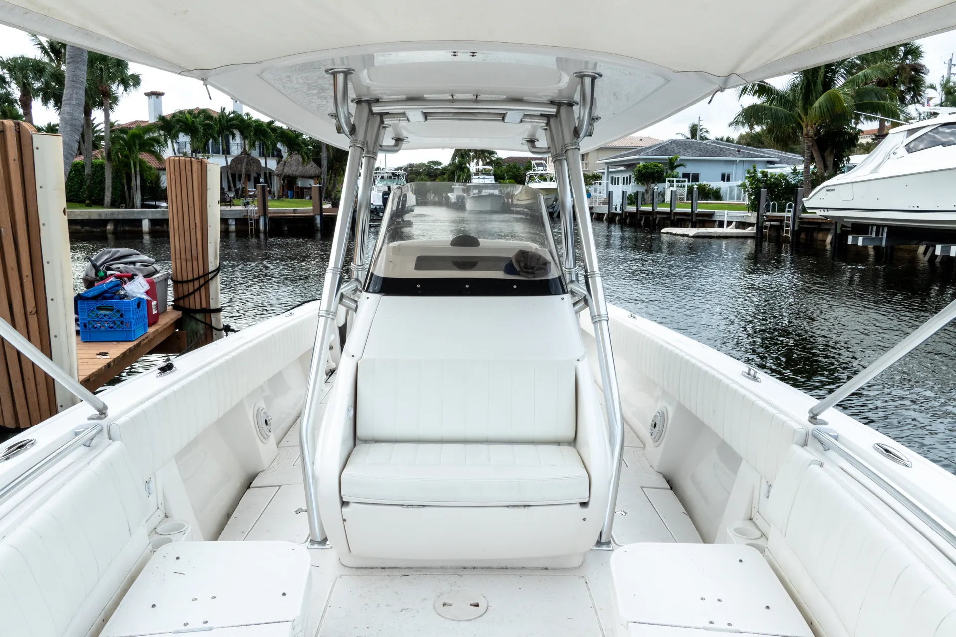 INTREPID POWERBOATS 323 CENTER CONSOLE in Boca Raton, FL — photo 9