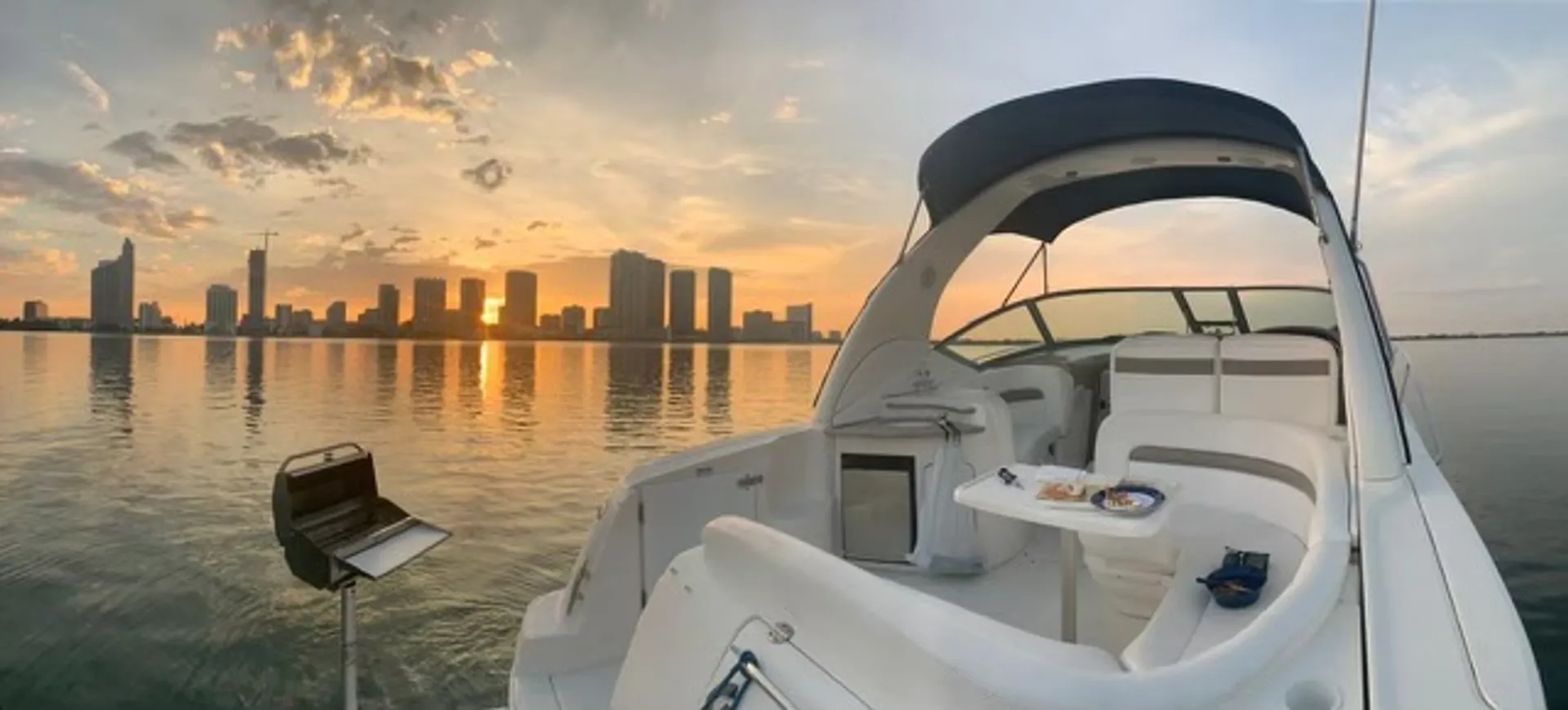 🚨Save Now: 1 Hr Free / $100 Off + 10% Small Groups -Sundancer 38’ 🚨