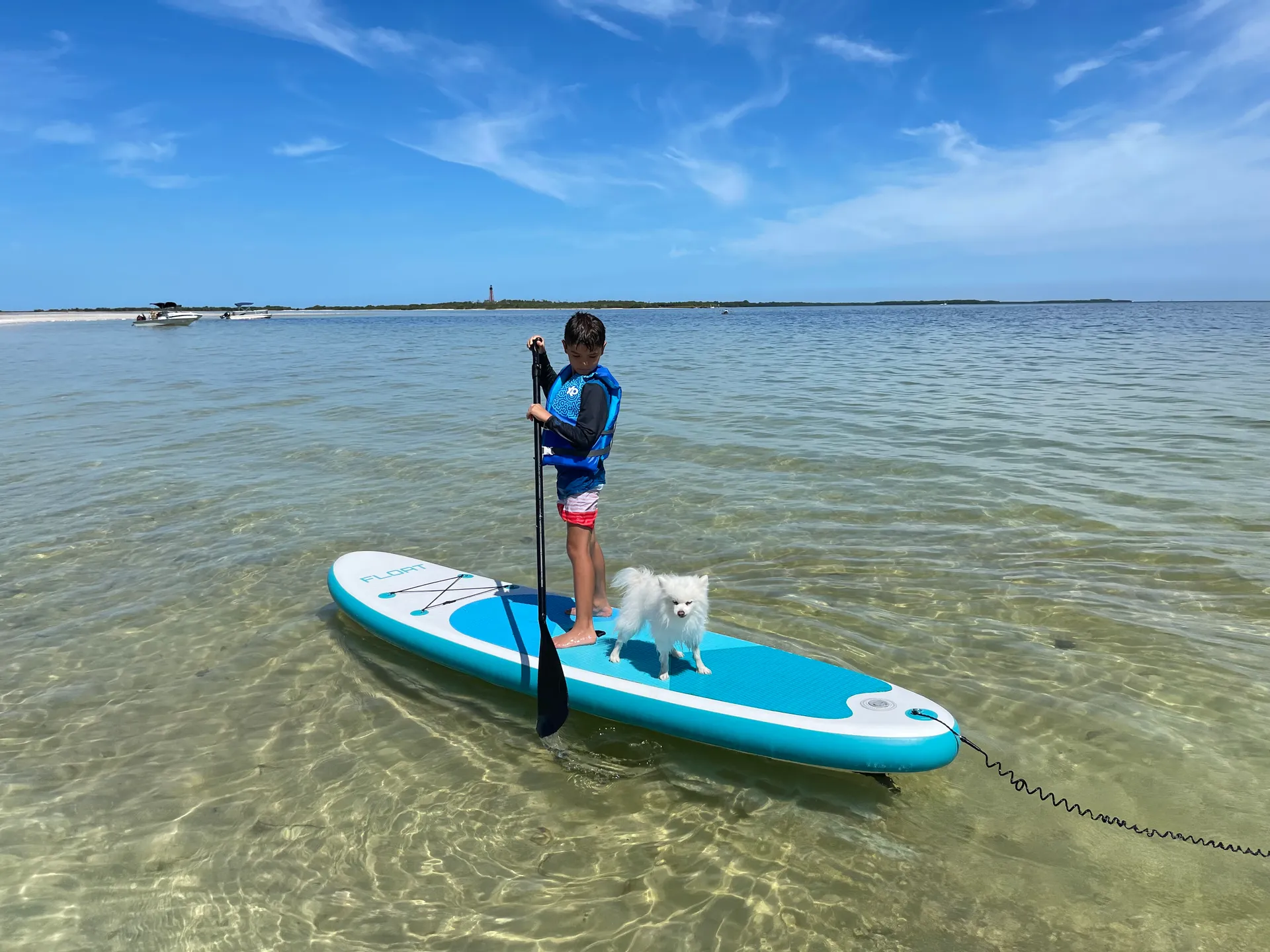 Up to 12 people New Tritoon Touchscreen GPS, Table, 115hp Yamaha 