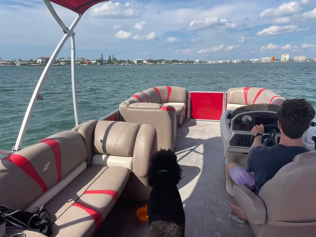 Rent a Starcraft Marine pontoon in Tierra Verde, FL near me