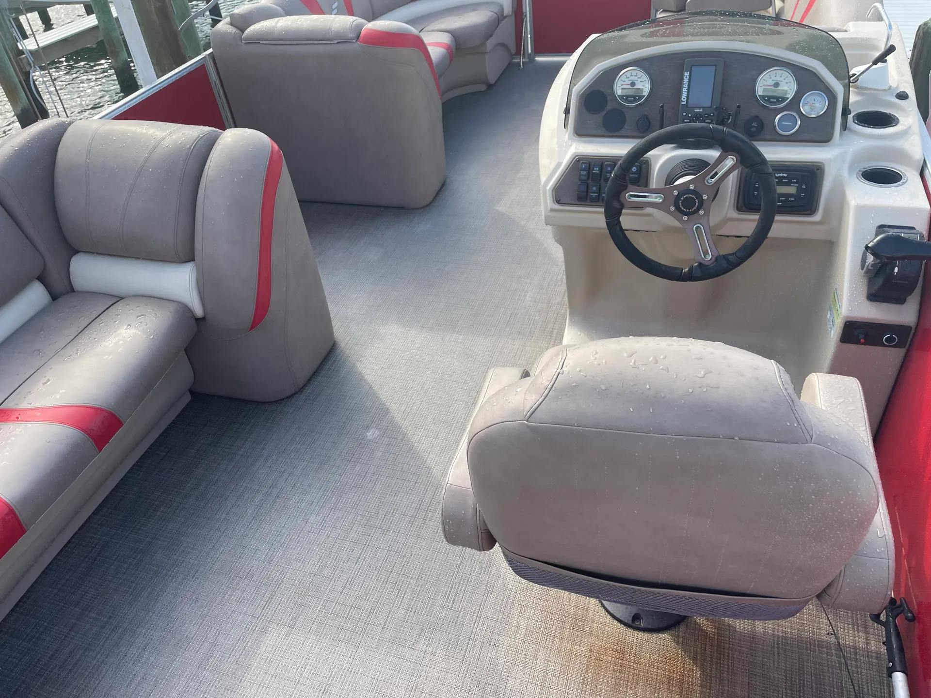 Comfortable 24’ Tri Toon