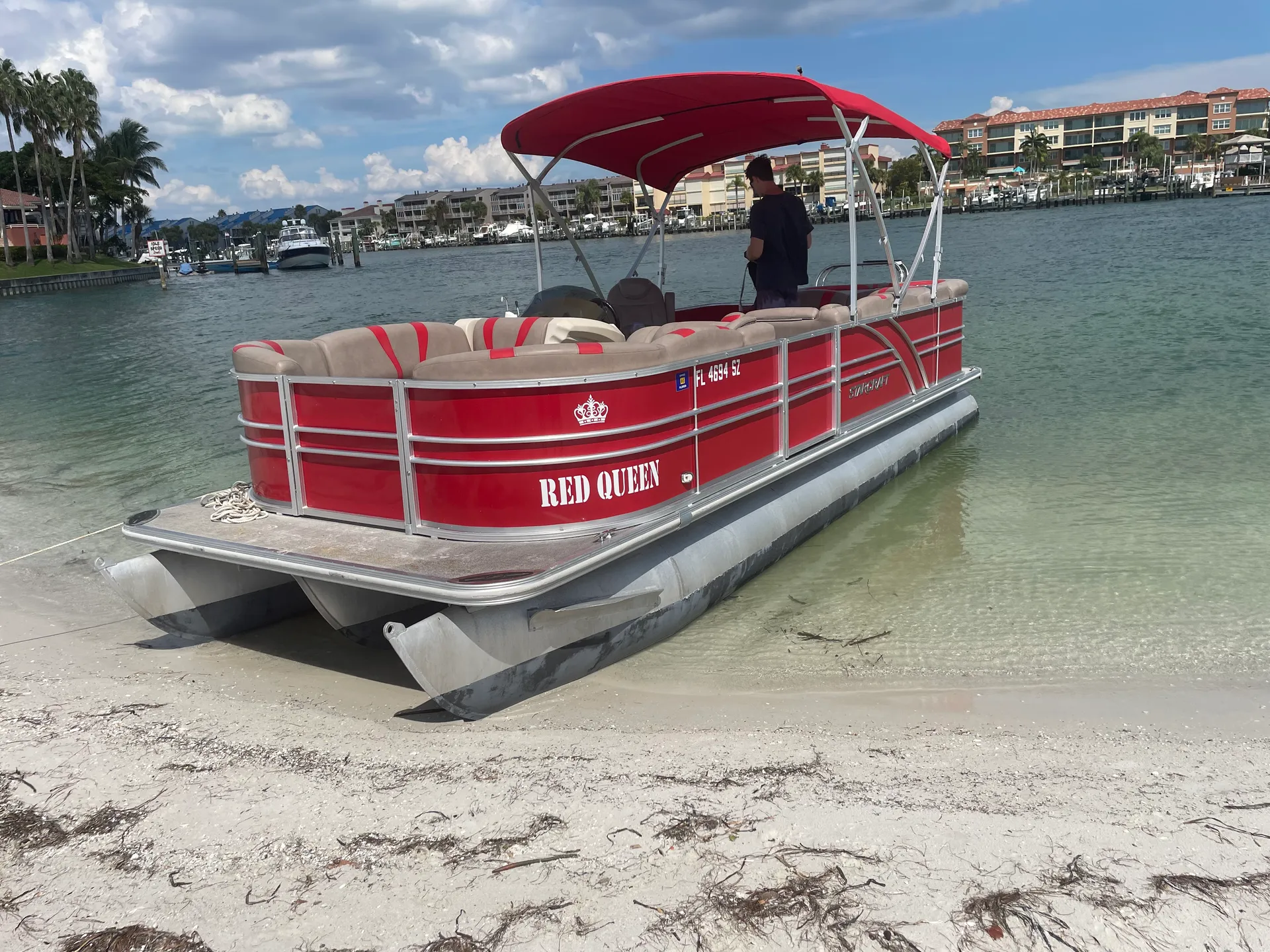 Comfortable 24’ Tri Toon