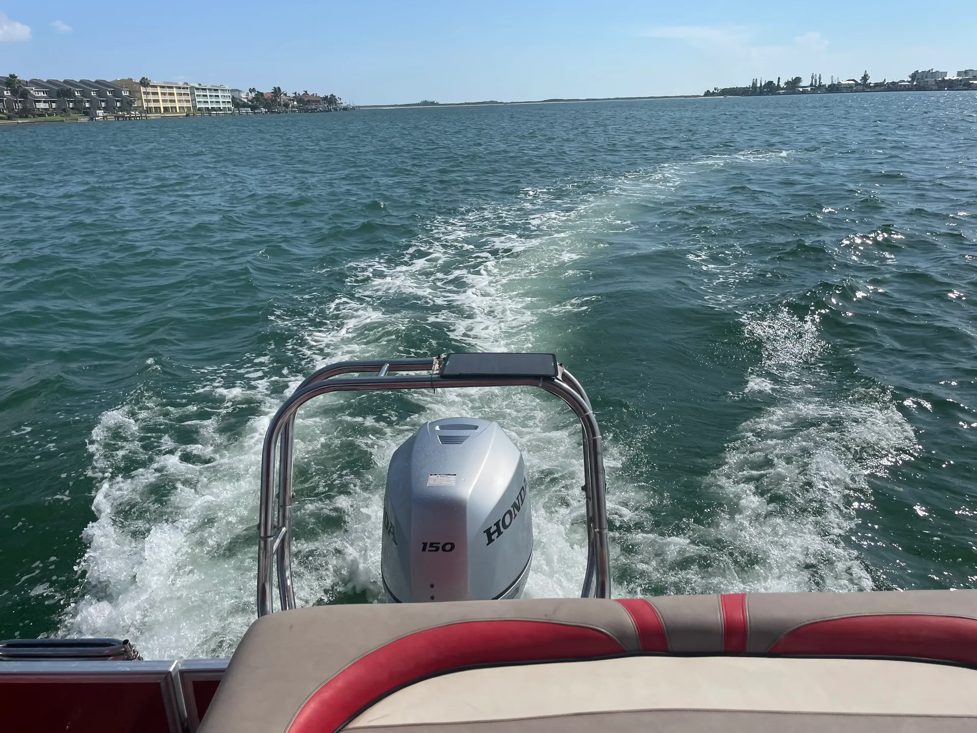 Comfortable 24’ Tri Toon