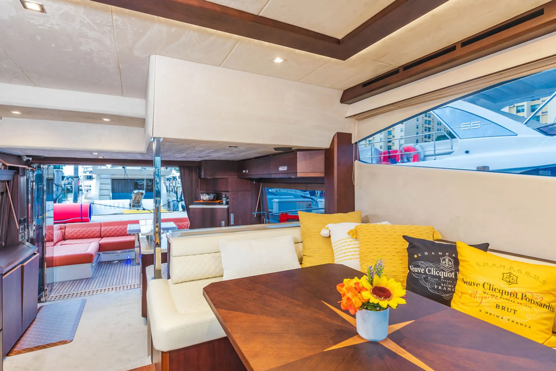 Galeon 55 in Miami Beach, FL — photo 9