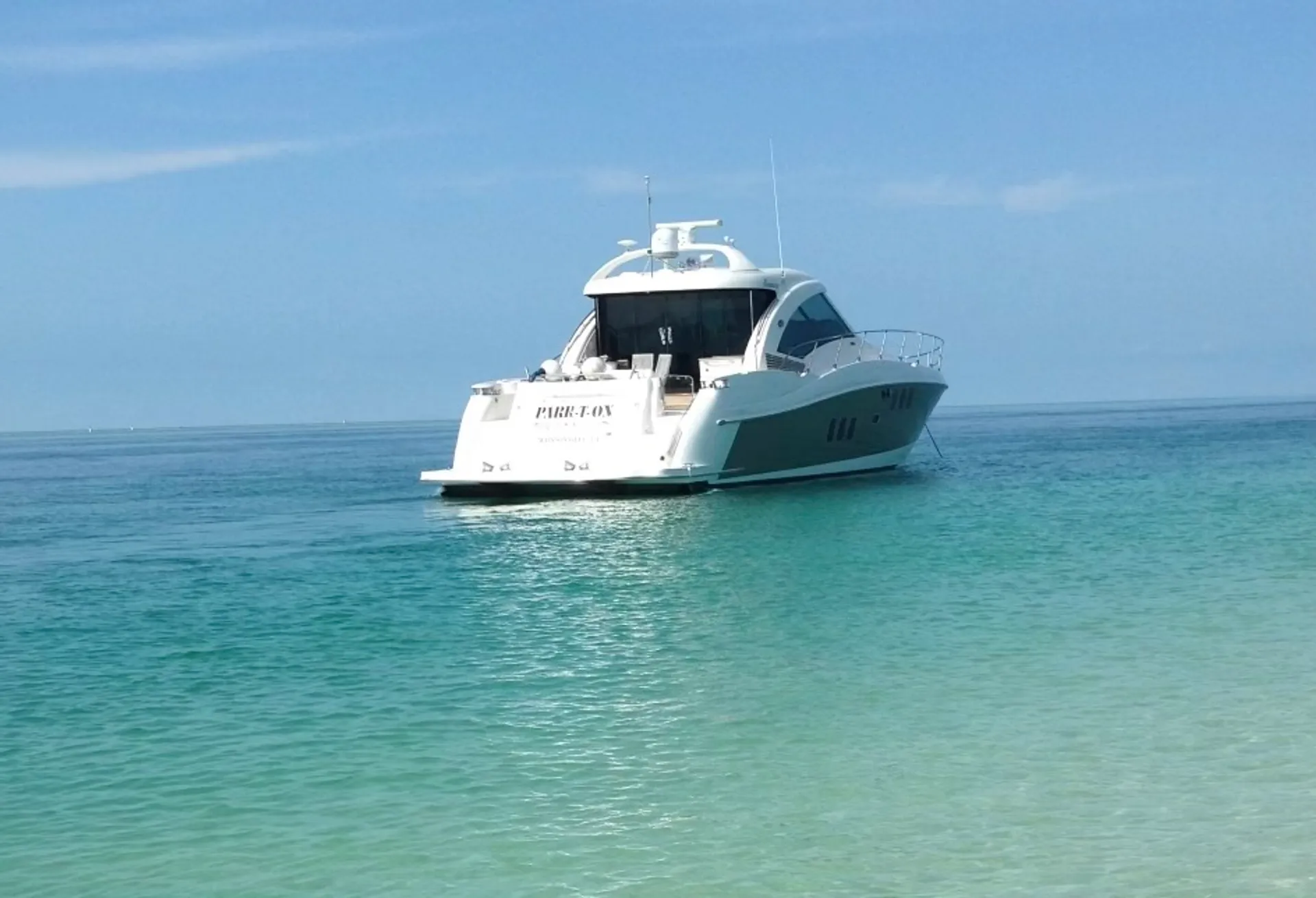 Sea Ray Boats 60 Sundancer in Stock Island, FL — photo 3