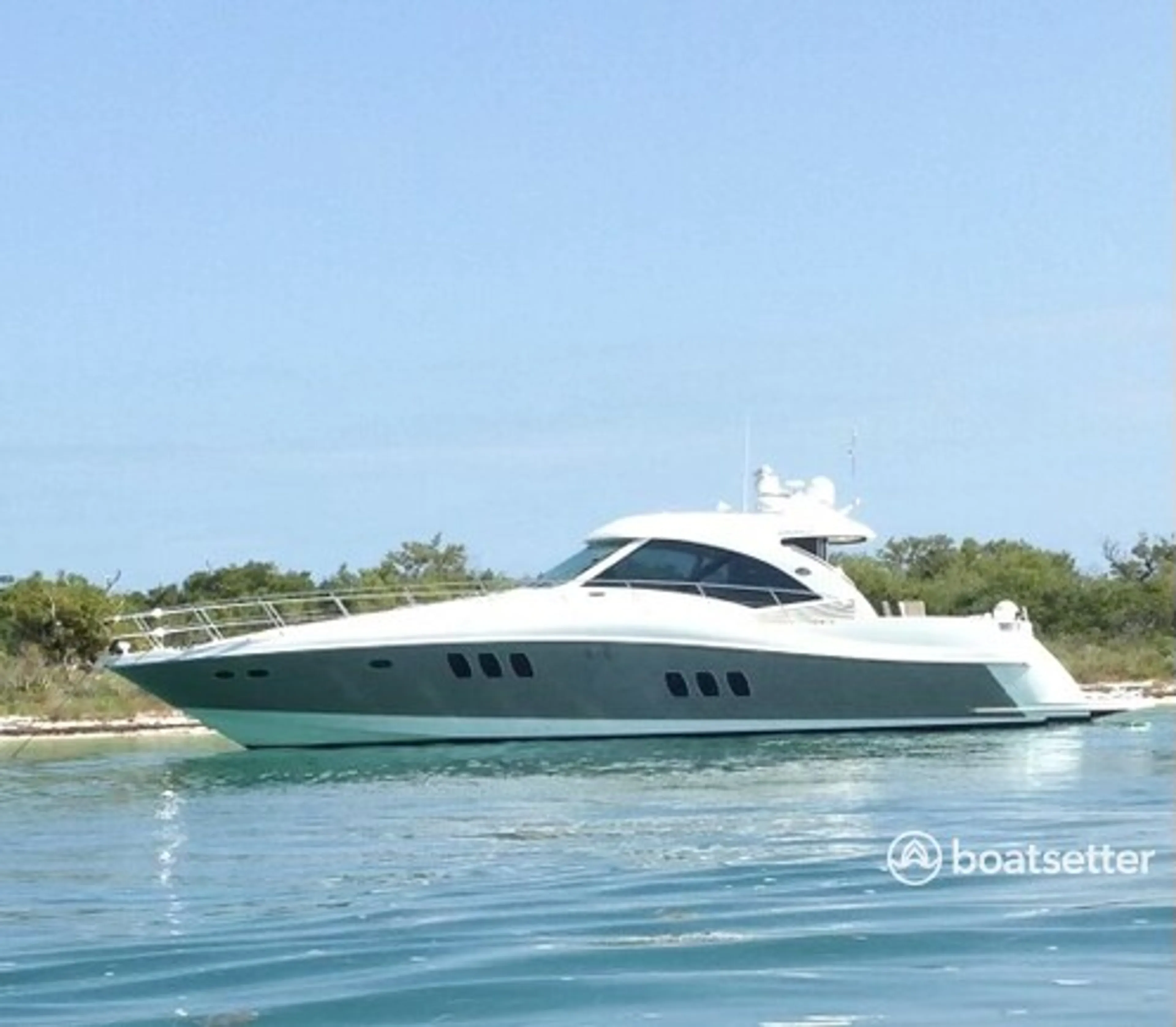 Rent a Sea Ray Boats 60 Sundancer in Stock Island, FL on Boatsetter