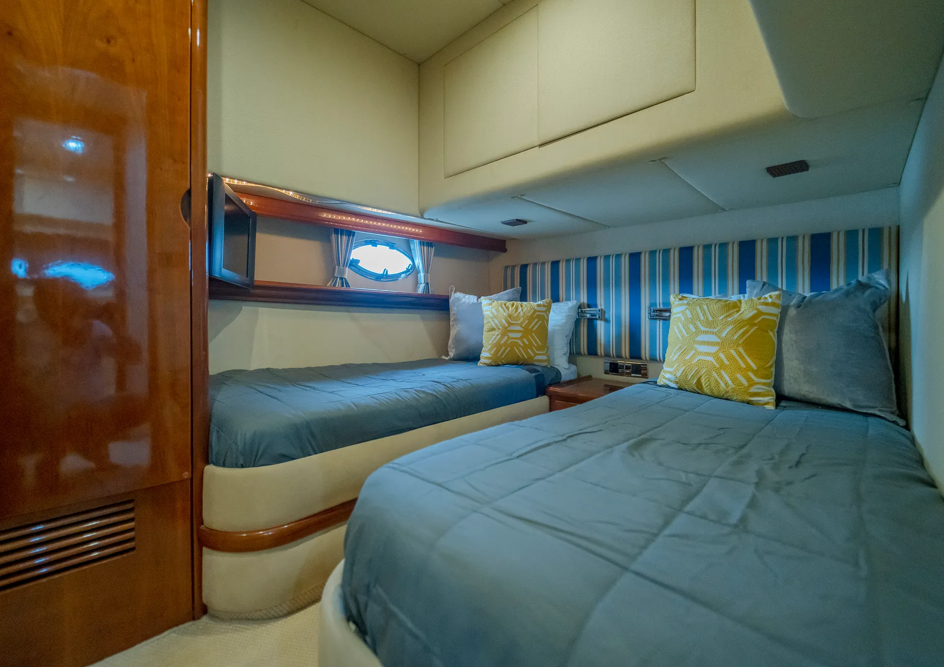 Rodman 60 Luxury Birthday Yacht • Miami Cruise (Check Desc)