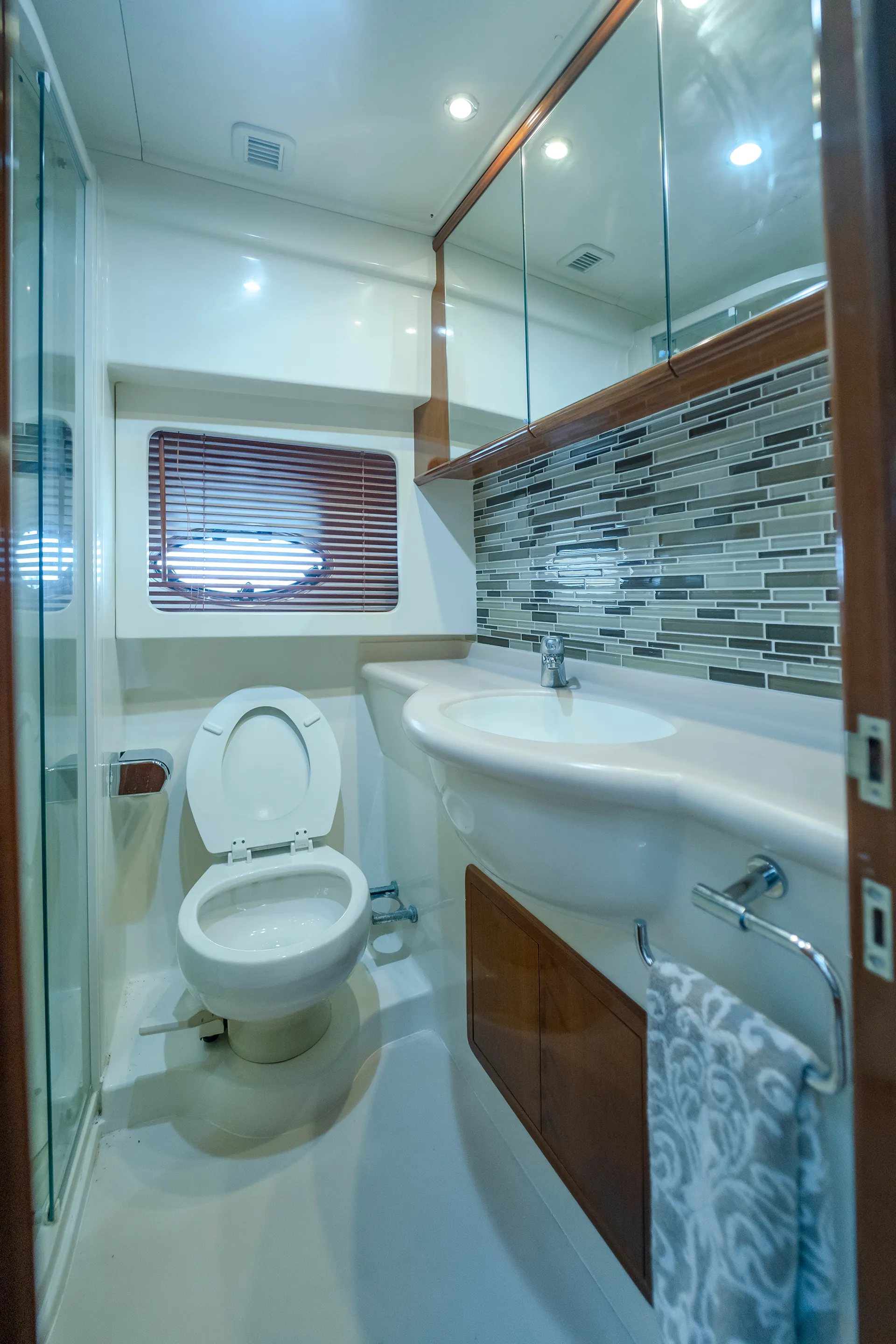 Rodman 60 Luxury Birthday Yacht • Miami Cruise (Check Desc)