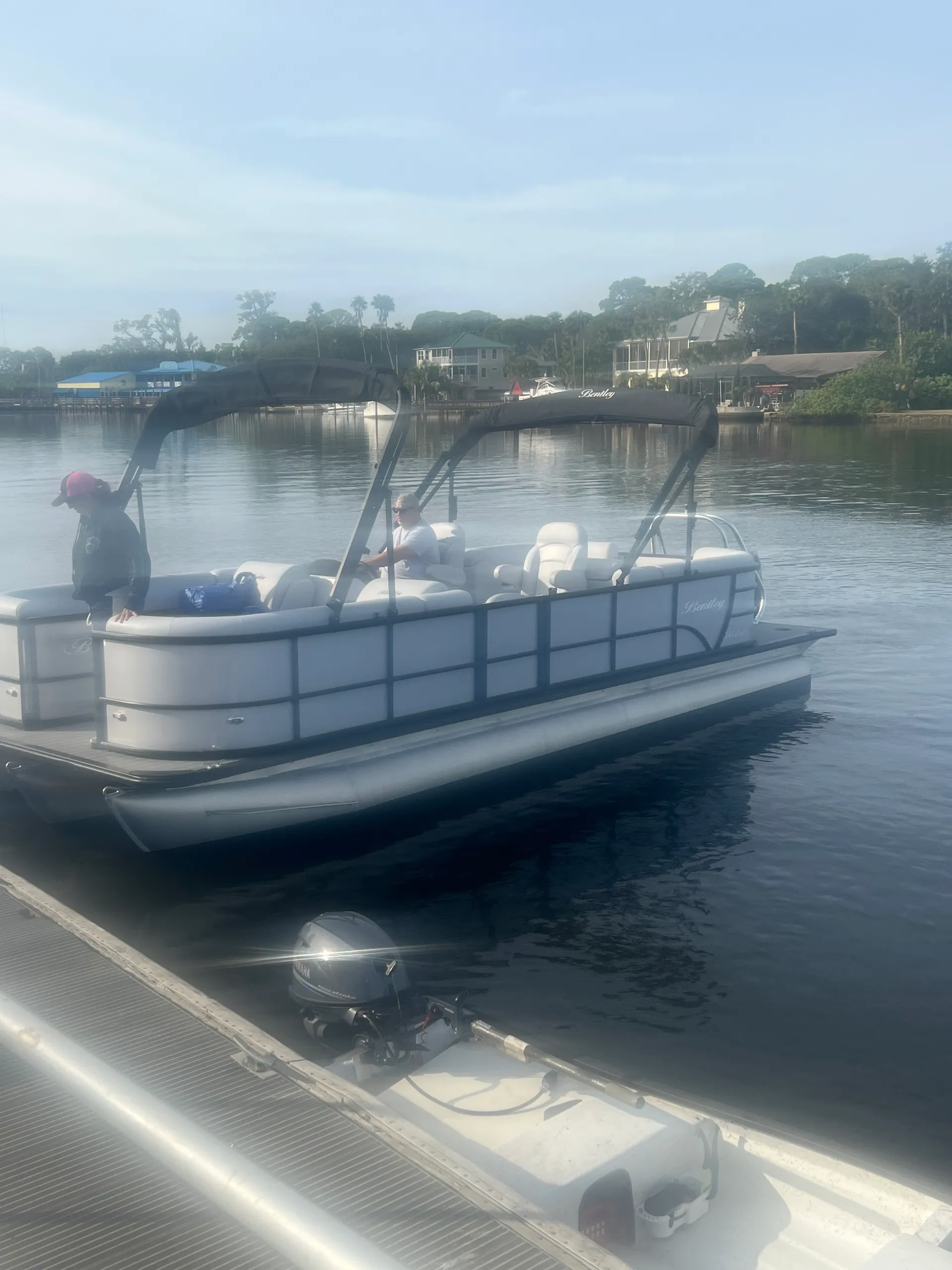 Bentley Legacy Navigator 24 Feet 250hp