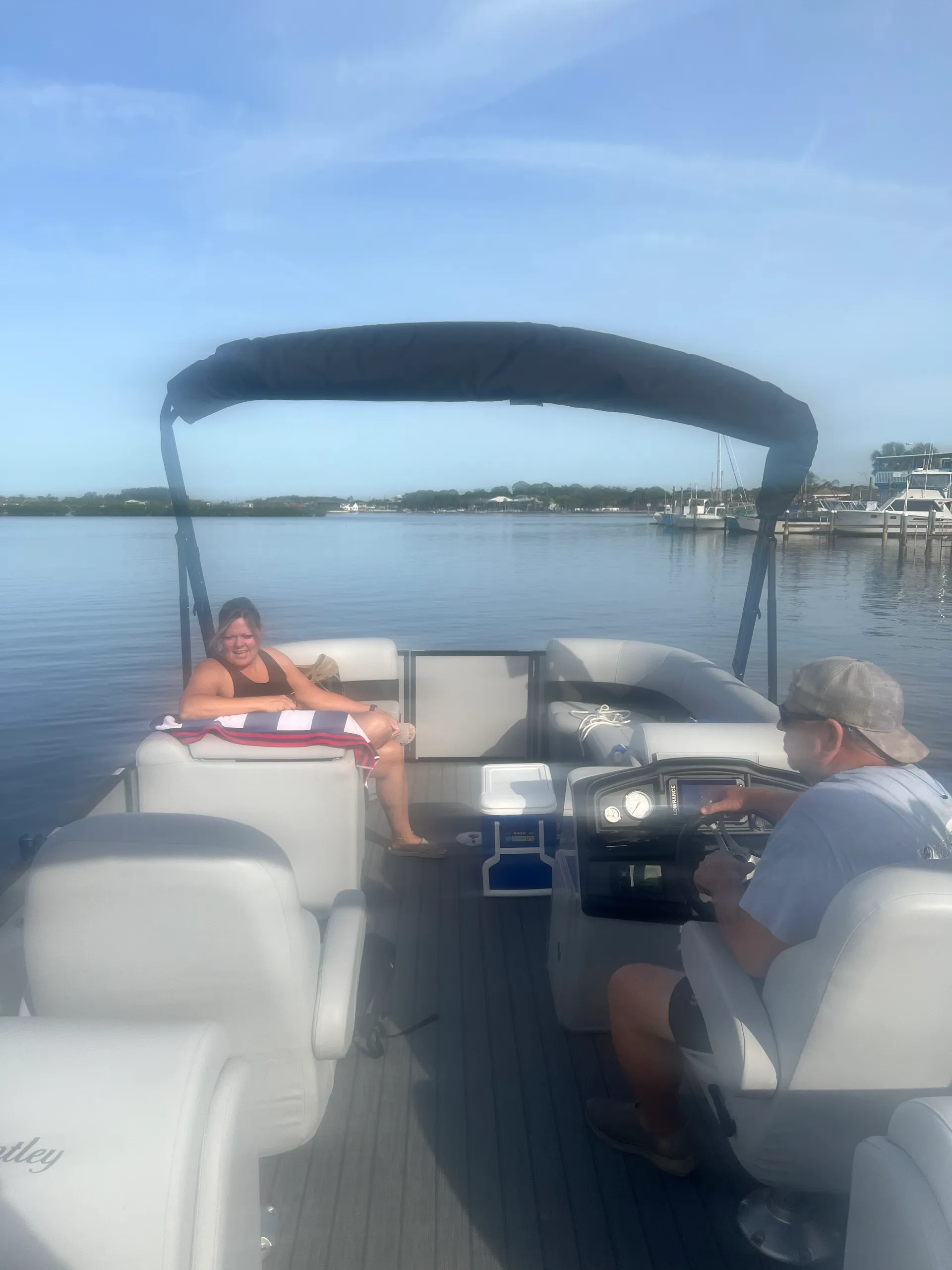 Bentley Legacy Navigator 24 Feet 250hp