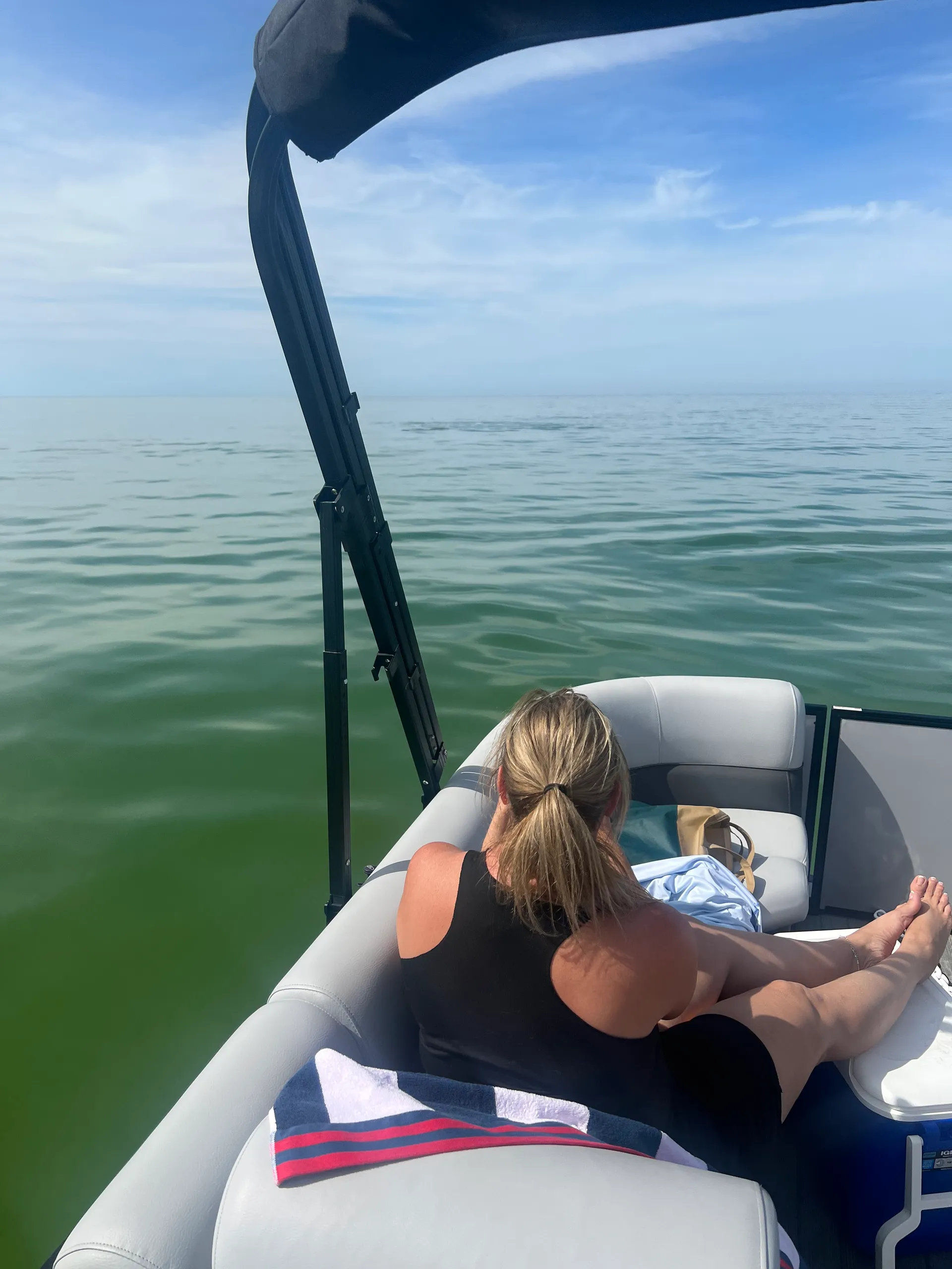 Bentley Legacy Navigator 24 Feet 250hp