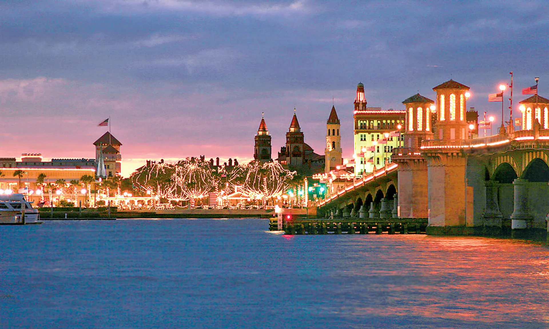 Great boat with lots of space, can do anything