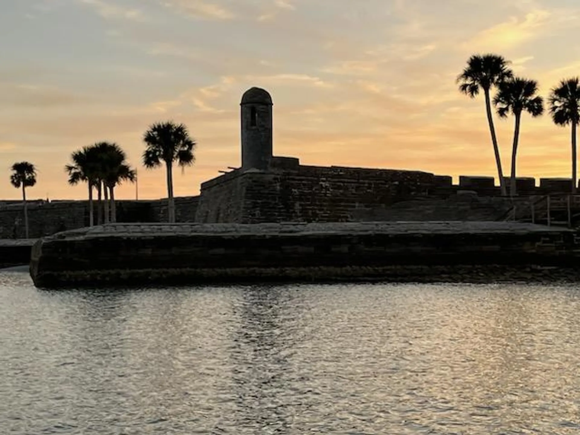 Great boat with lots of space, can do anything